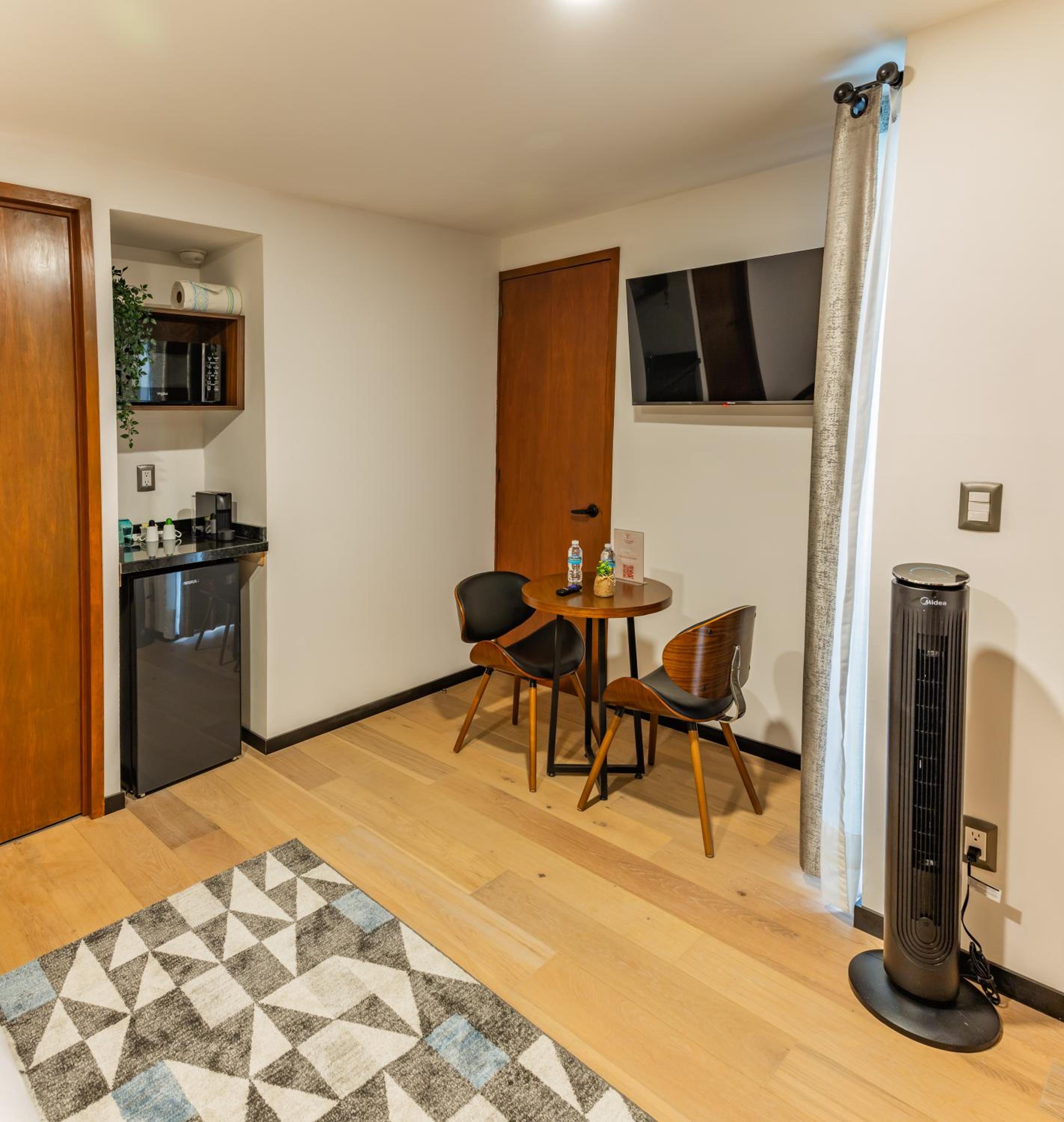 Double Room - Photo 1