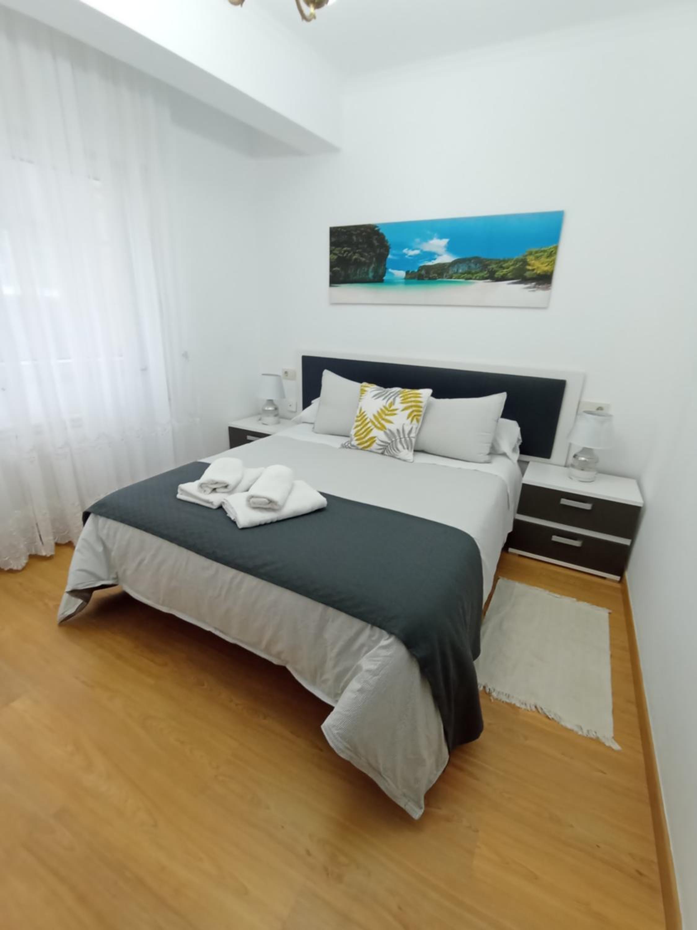 Four-Bedroom House photo 2