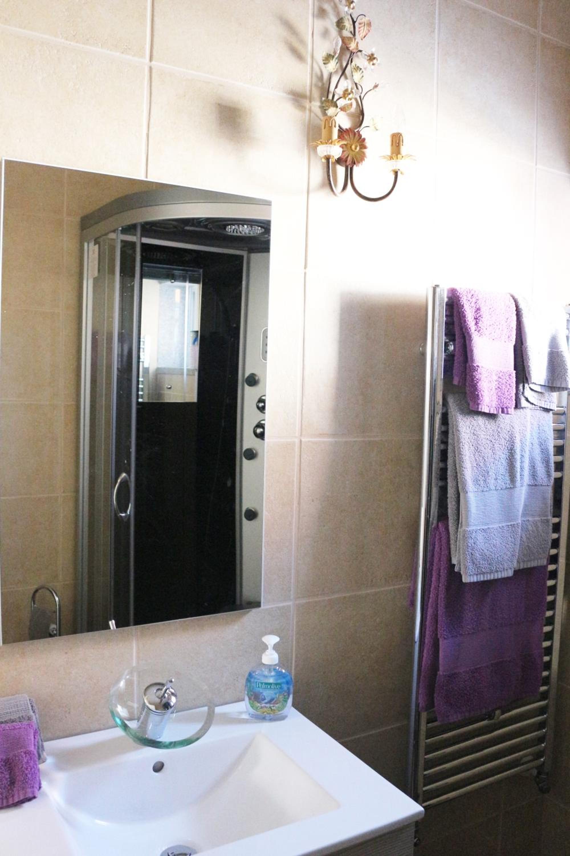 Two-Bedroom Apartment - Photo 4