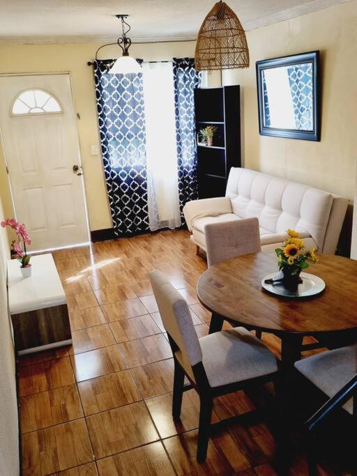 Apartment - Split Level photo 2