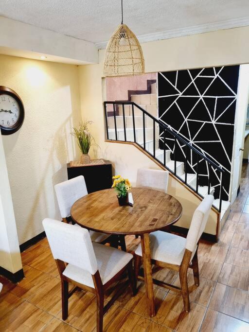 Apartment - Split Level photo 3