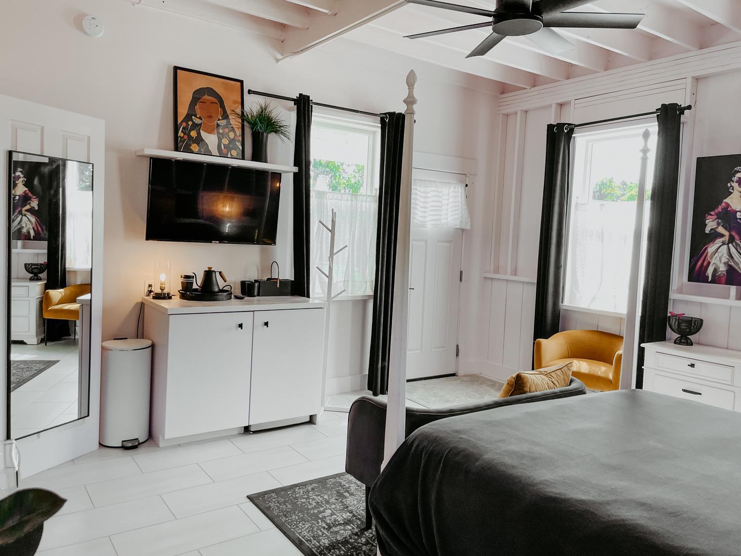 Deluxe Room - Photo 18