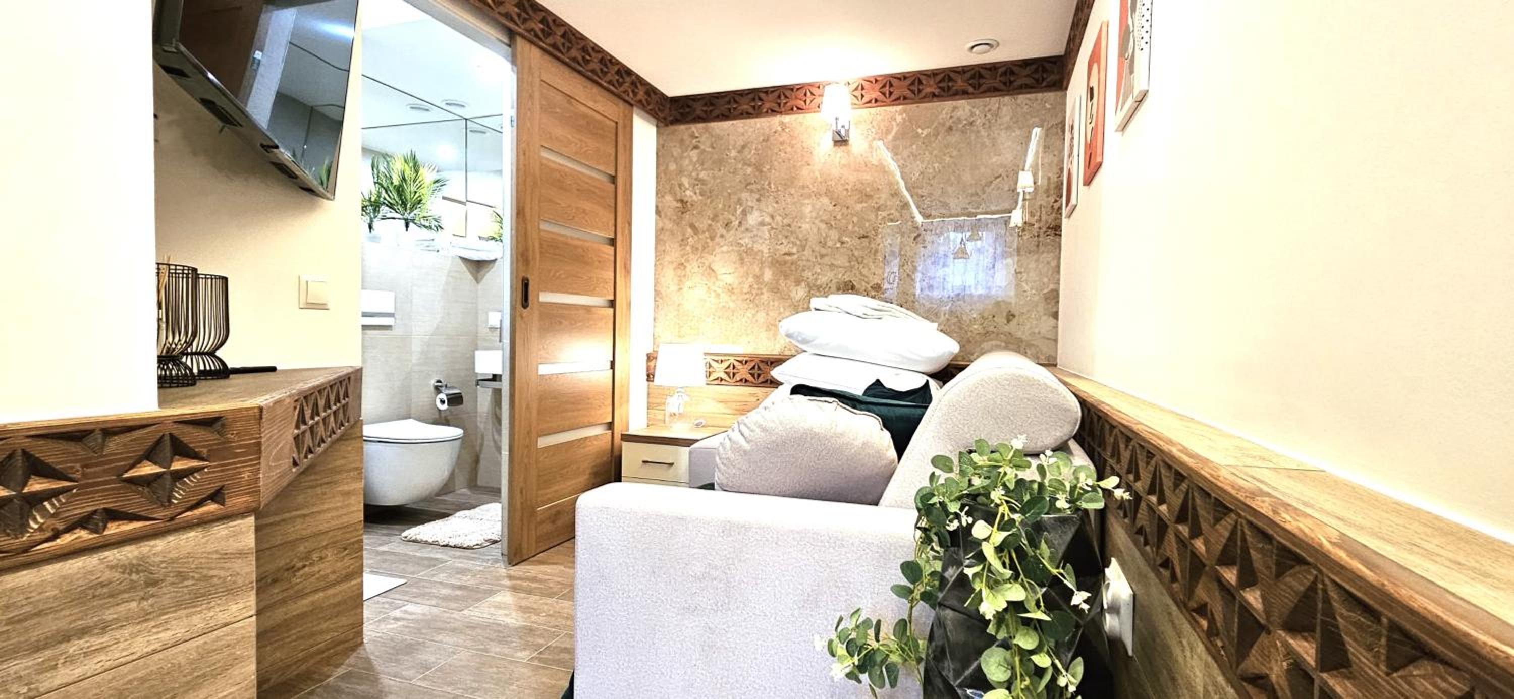 Studio With Sofa Bed (No Parking)