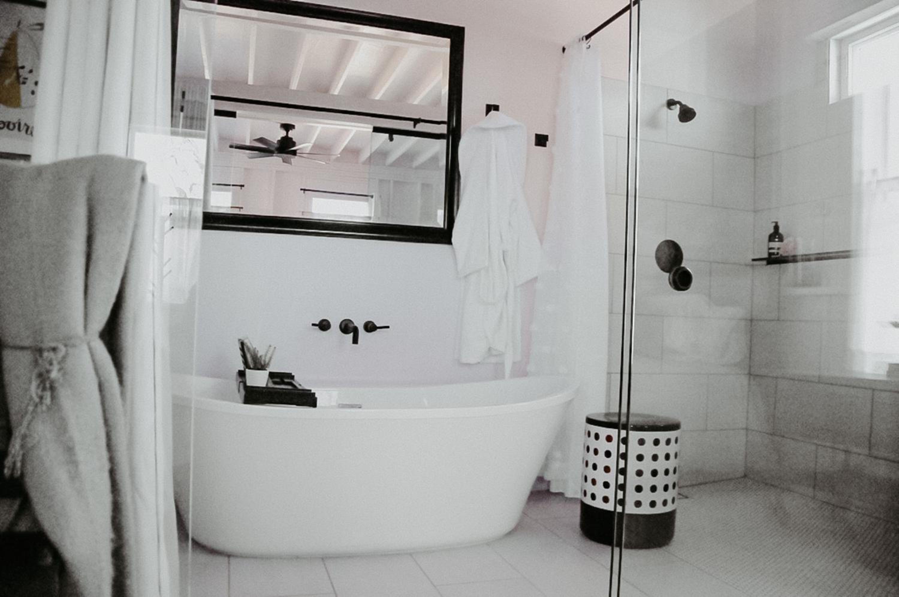 Queen Room - Photo 10