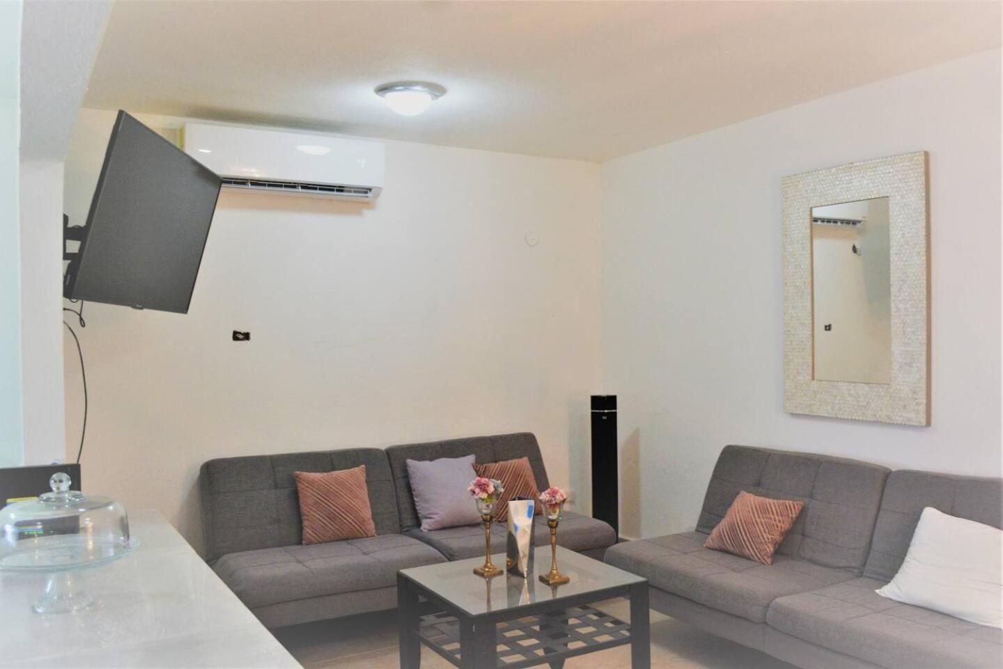 One-Bedroom Villa photo 1