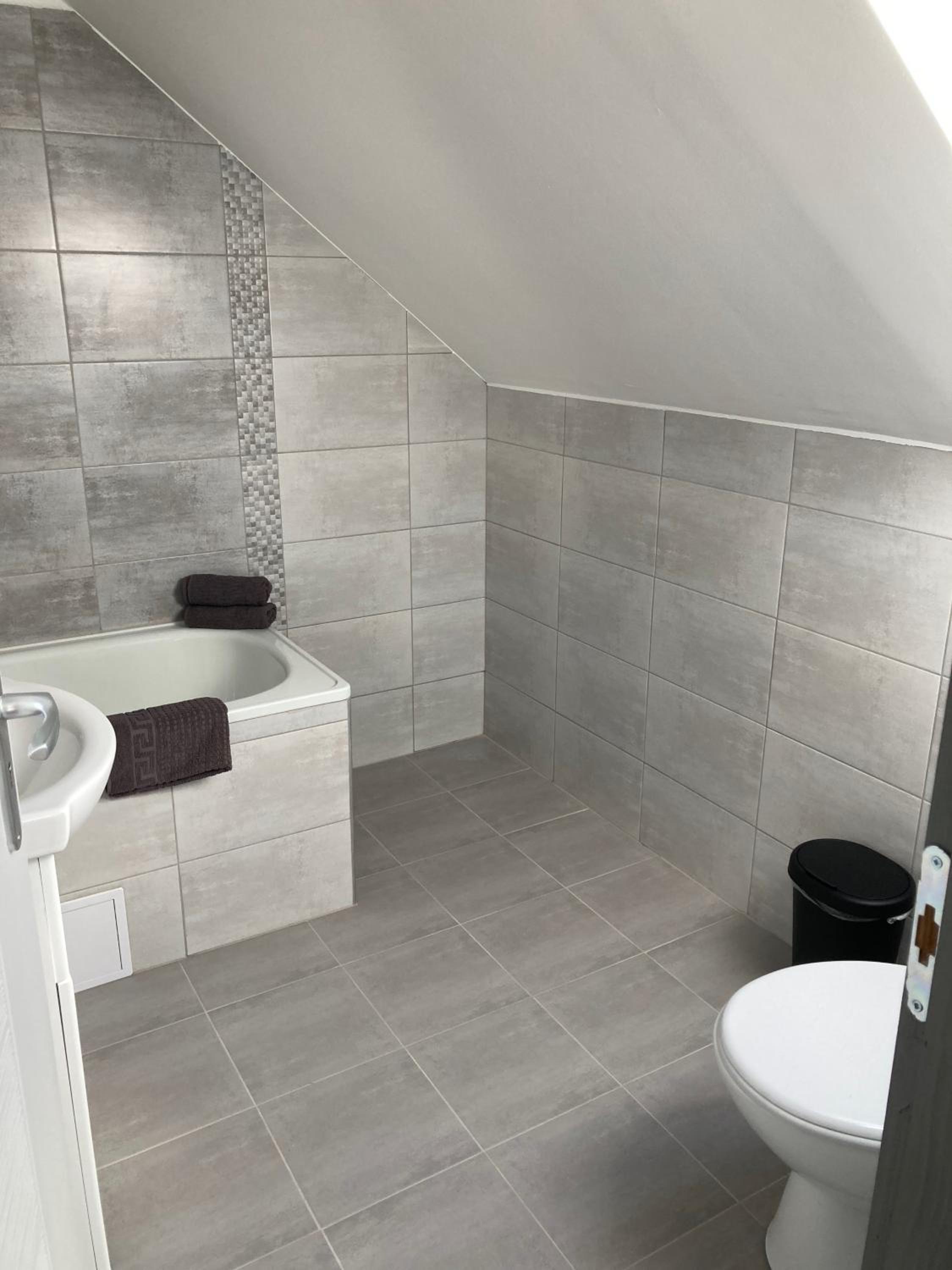 Family Room With Bath photo 3