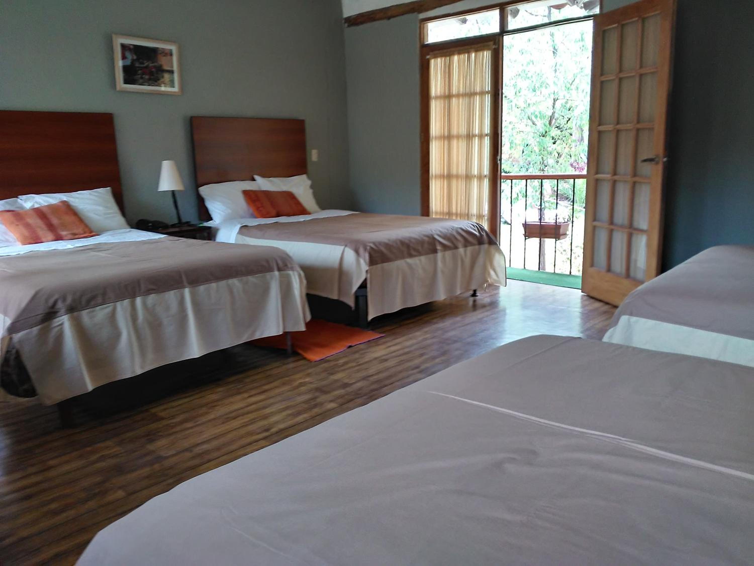 Superior Quadruple Room photo 2