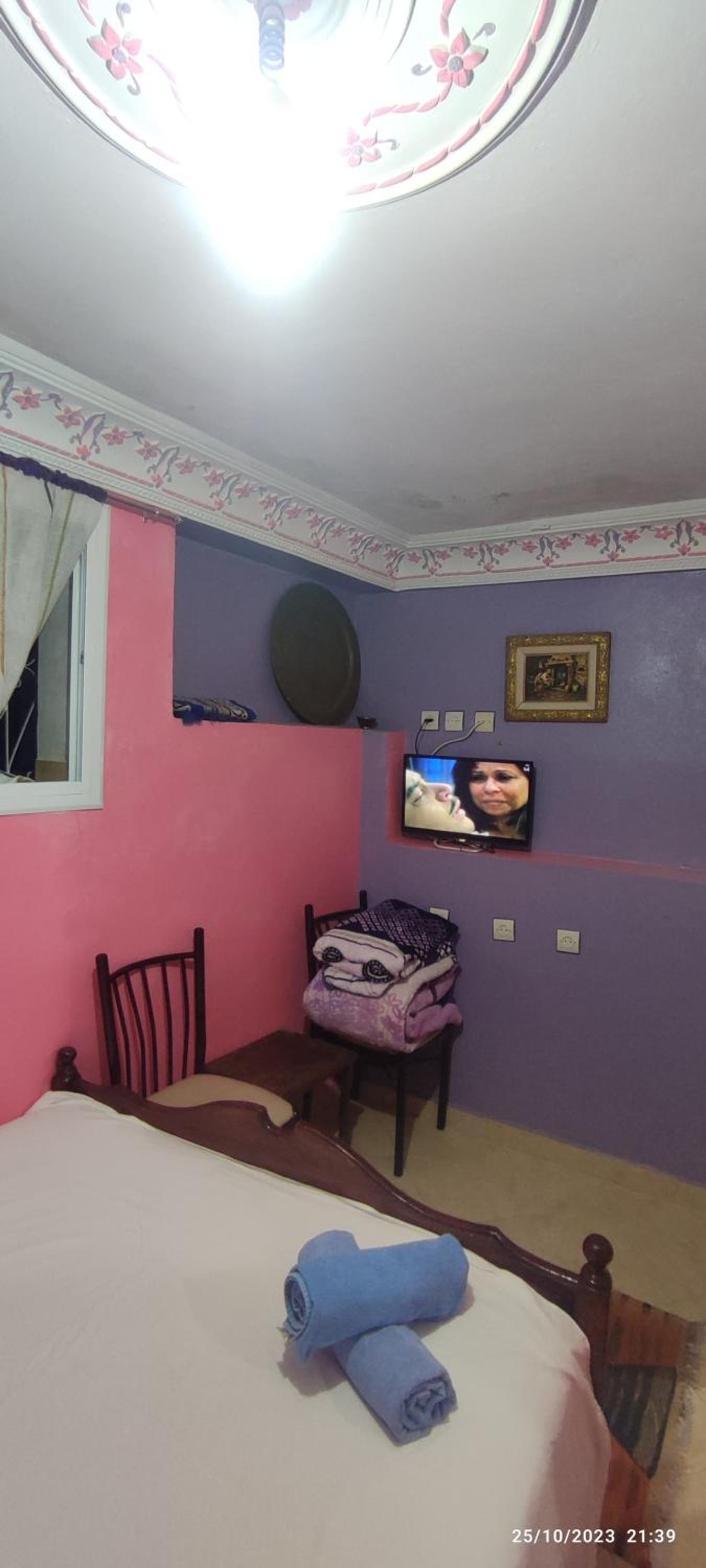Studio Apartment - Photo 2