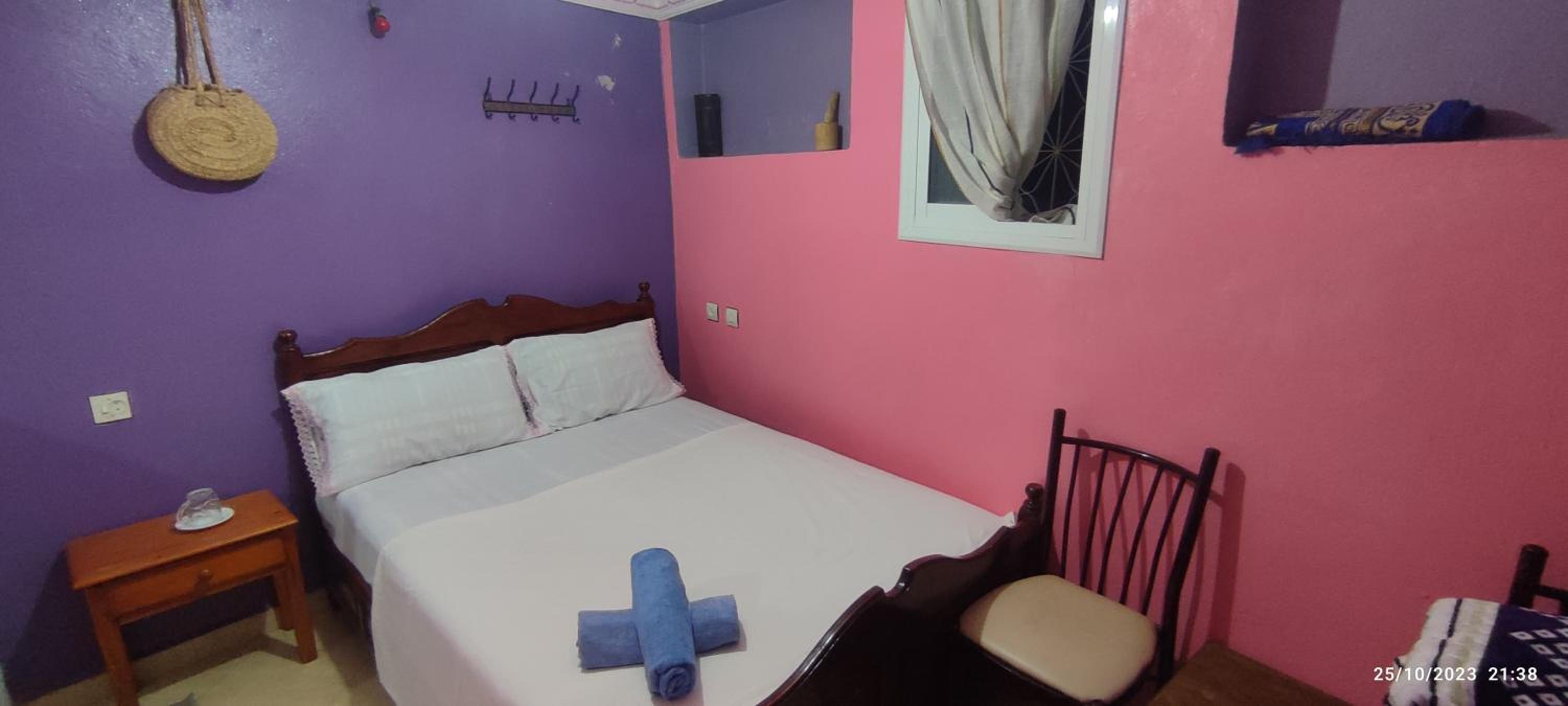 Studio Apartment - Photo 1