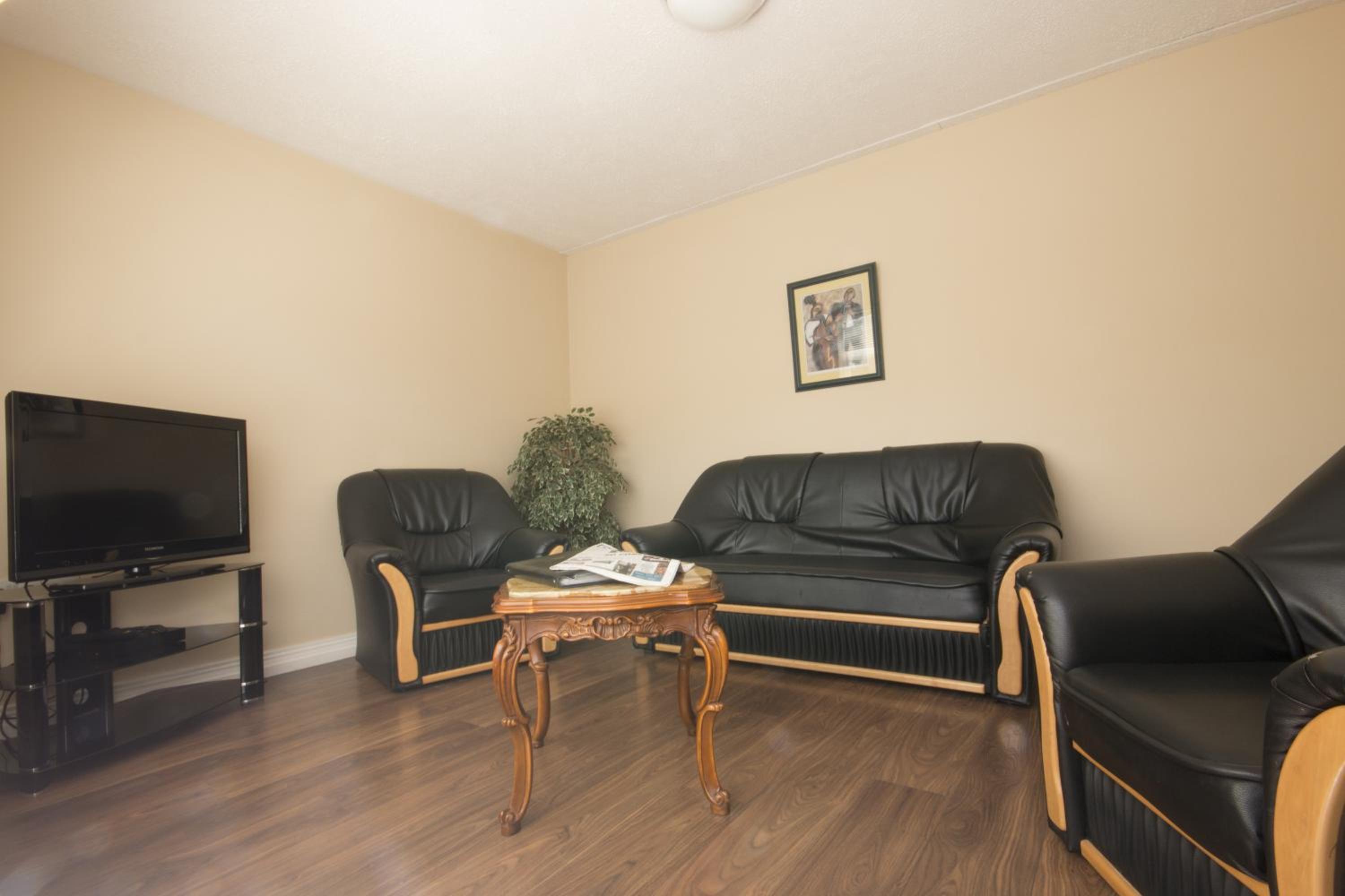 Apartment (4 Adults)