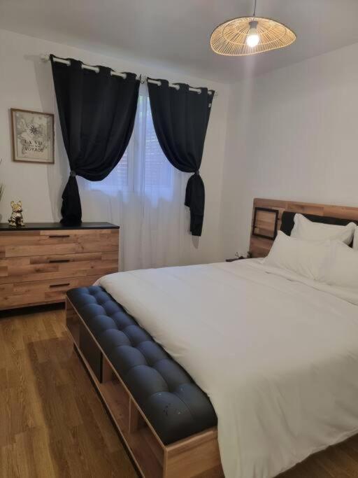 Two-Bedroom House photo 3