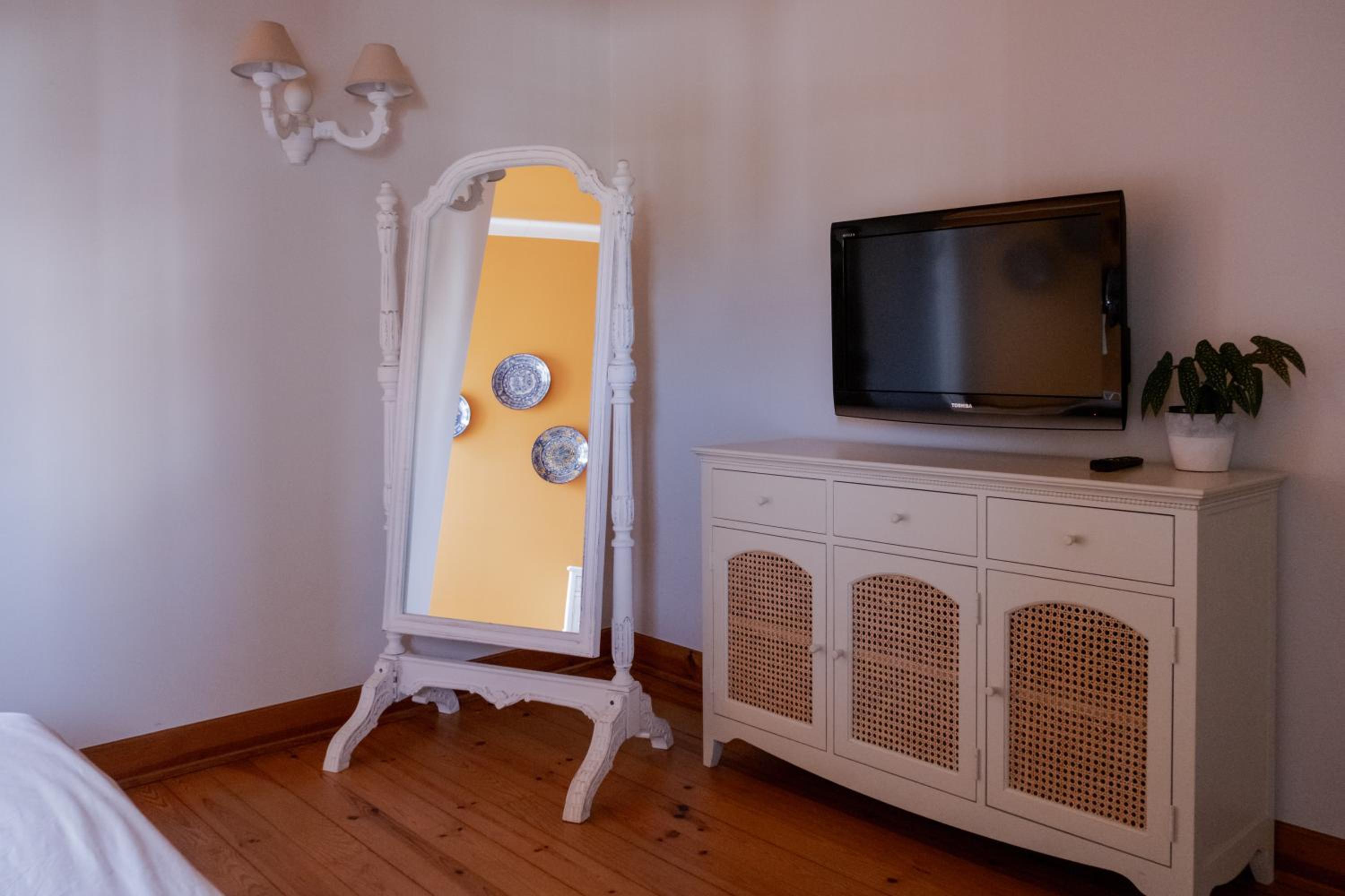 Double Room - Photo 5