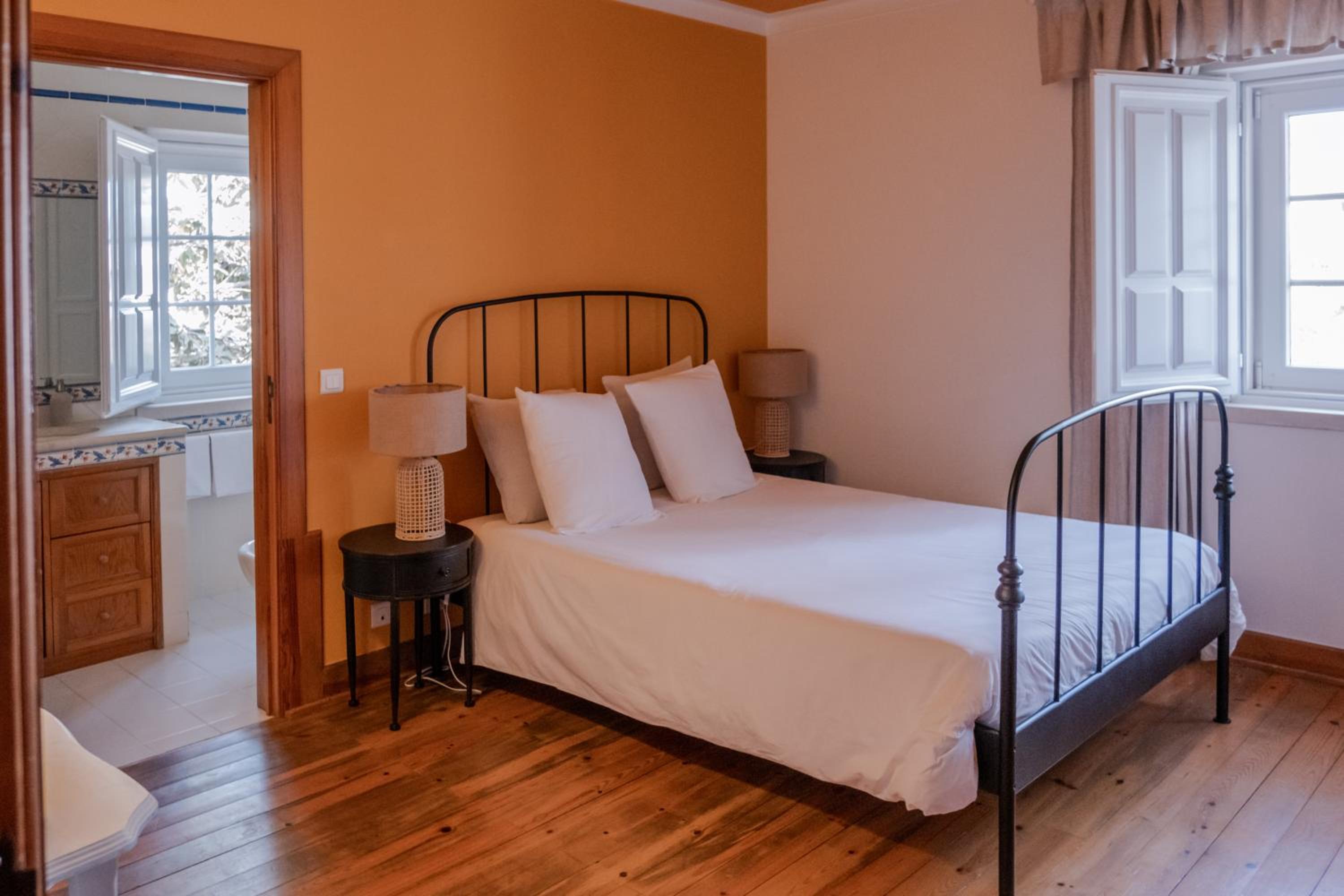 Double Room - Photo 13