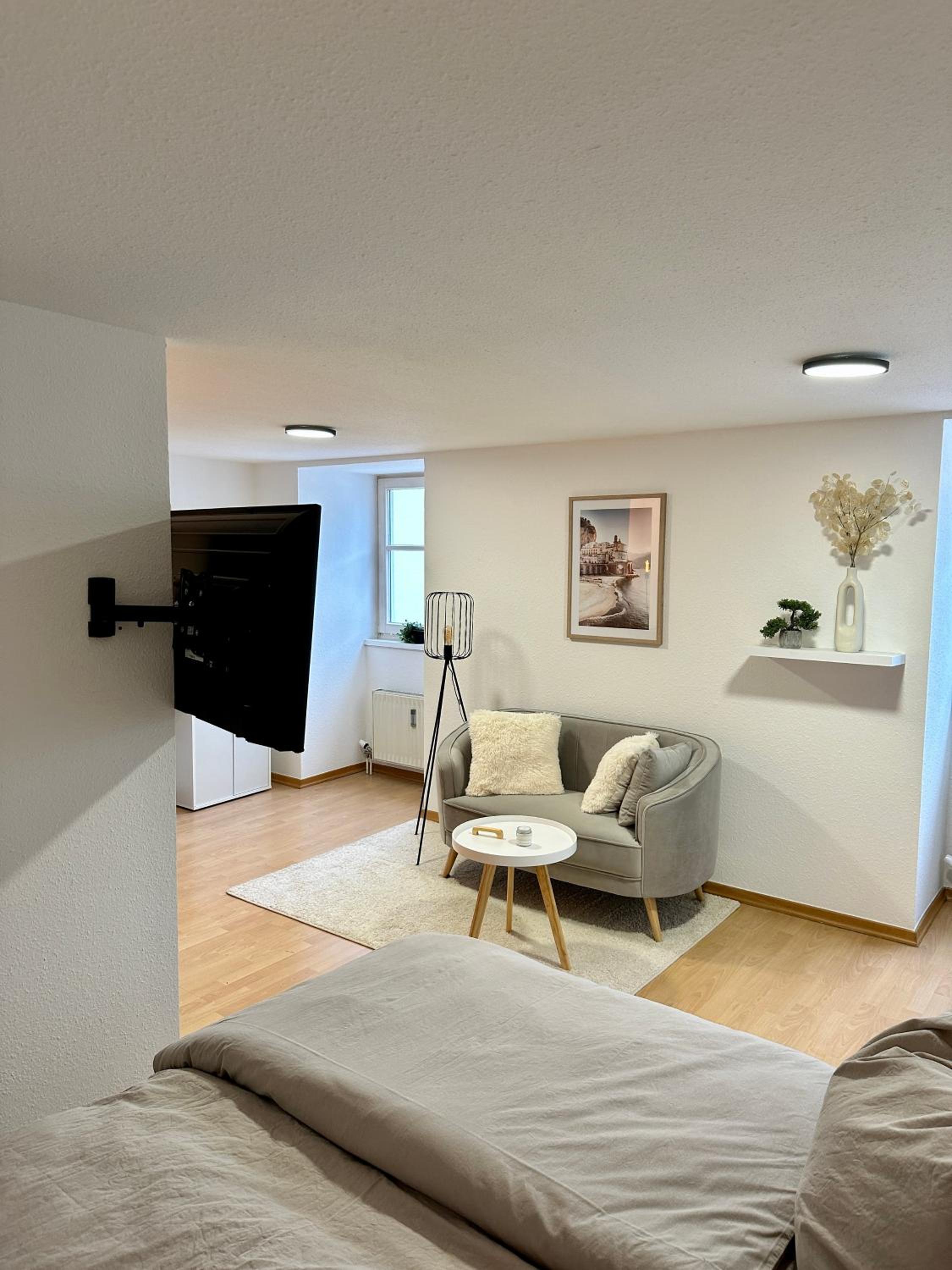 One-Bedroom Apartment photo 2