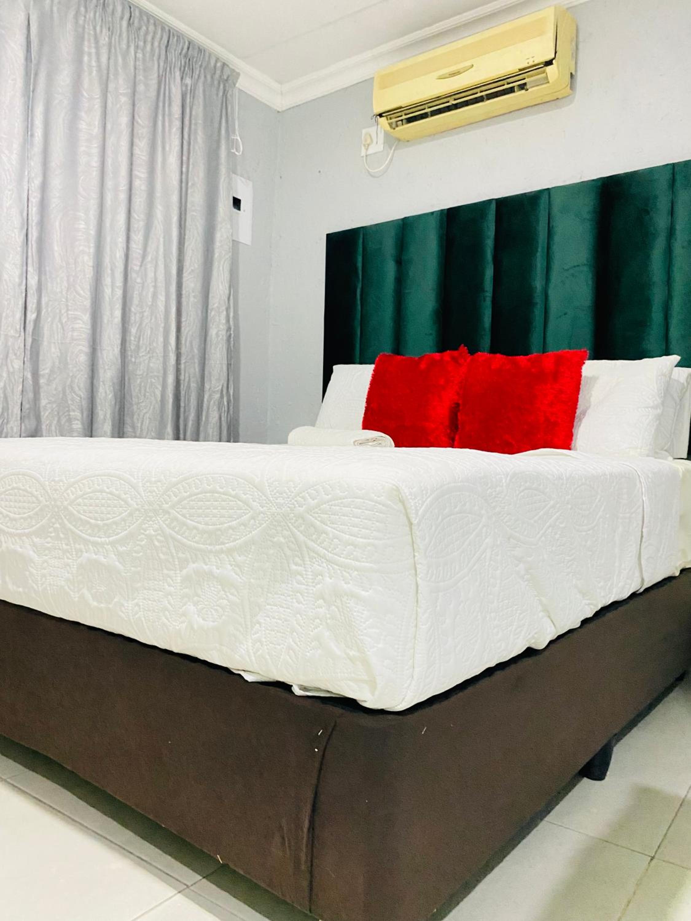 Deluxe Double Room photo 3
