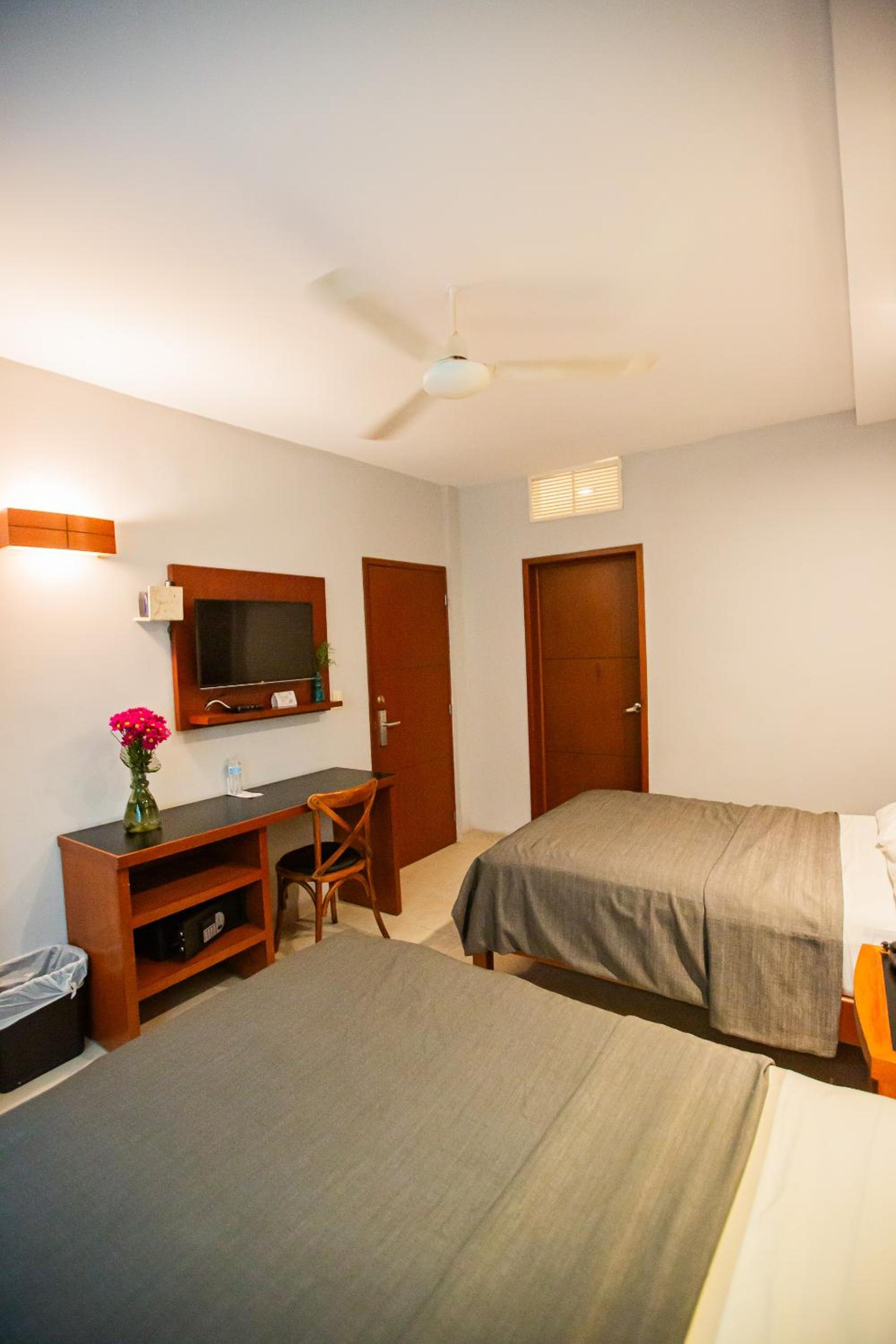 Standard Double Room with Two Double Beds - Photo 7