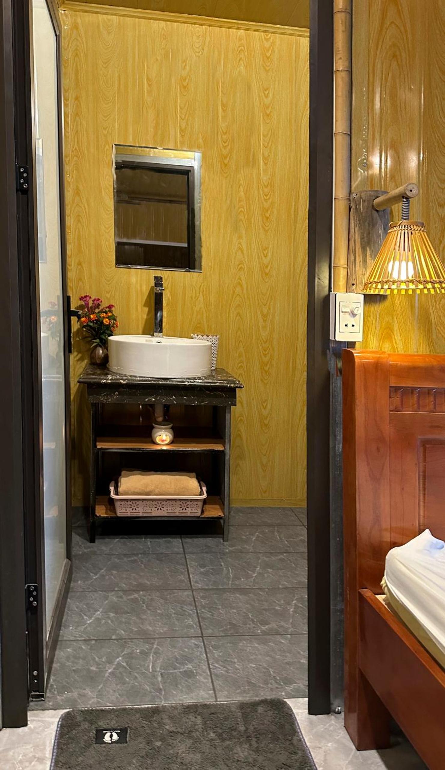 Double Room with Private Bathroom photo 2