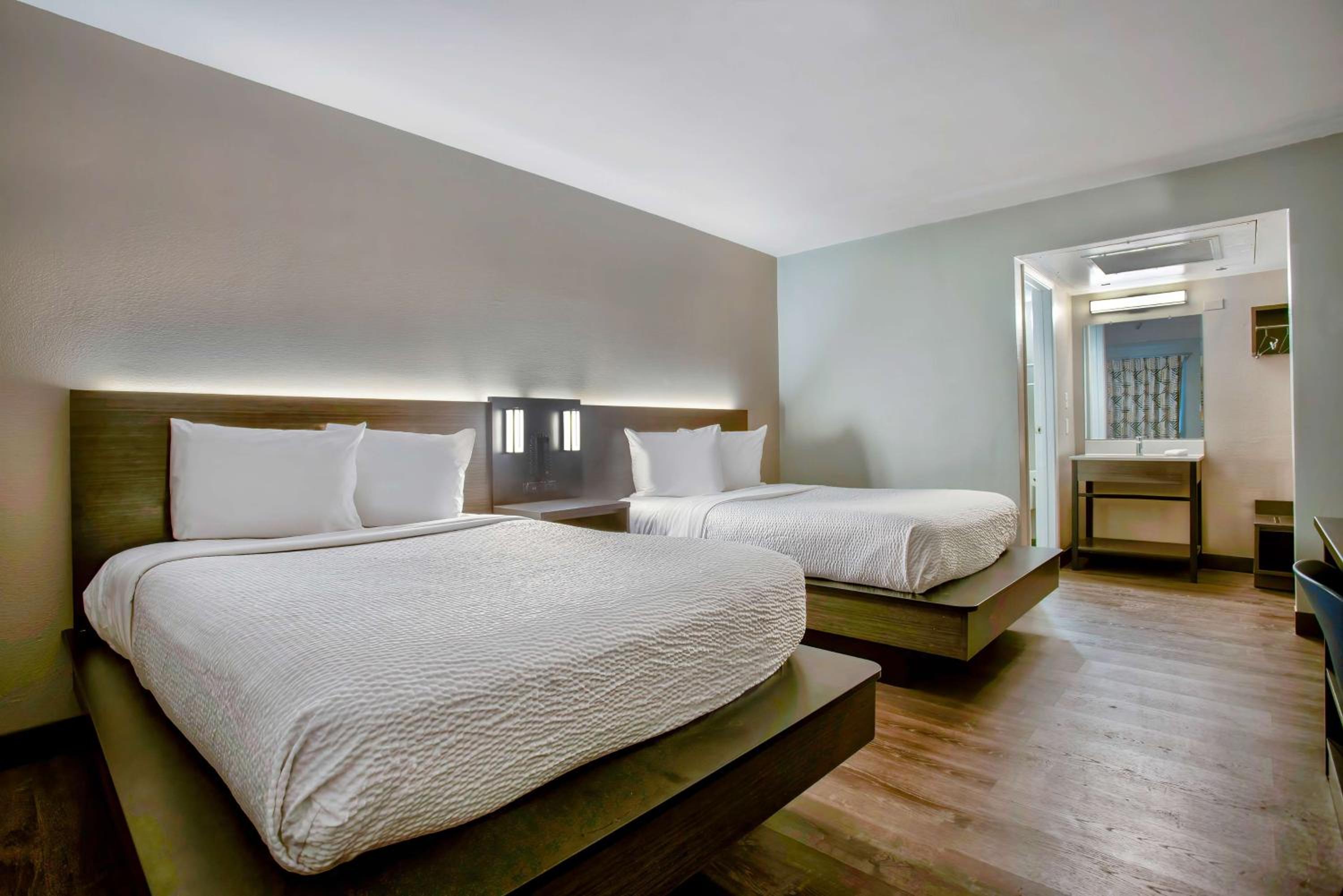 Double or Twin Room - Disability Access photo 1