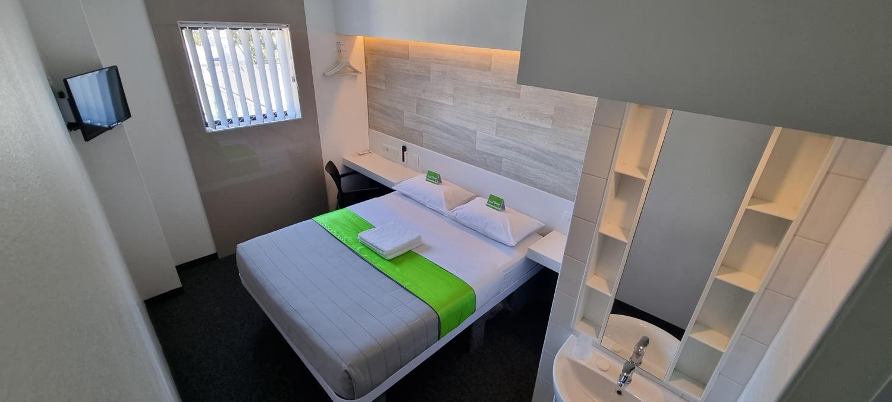 Executive Queen Room - Photo 1