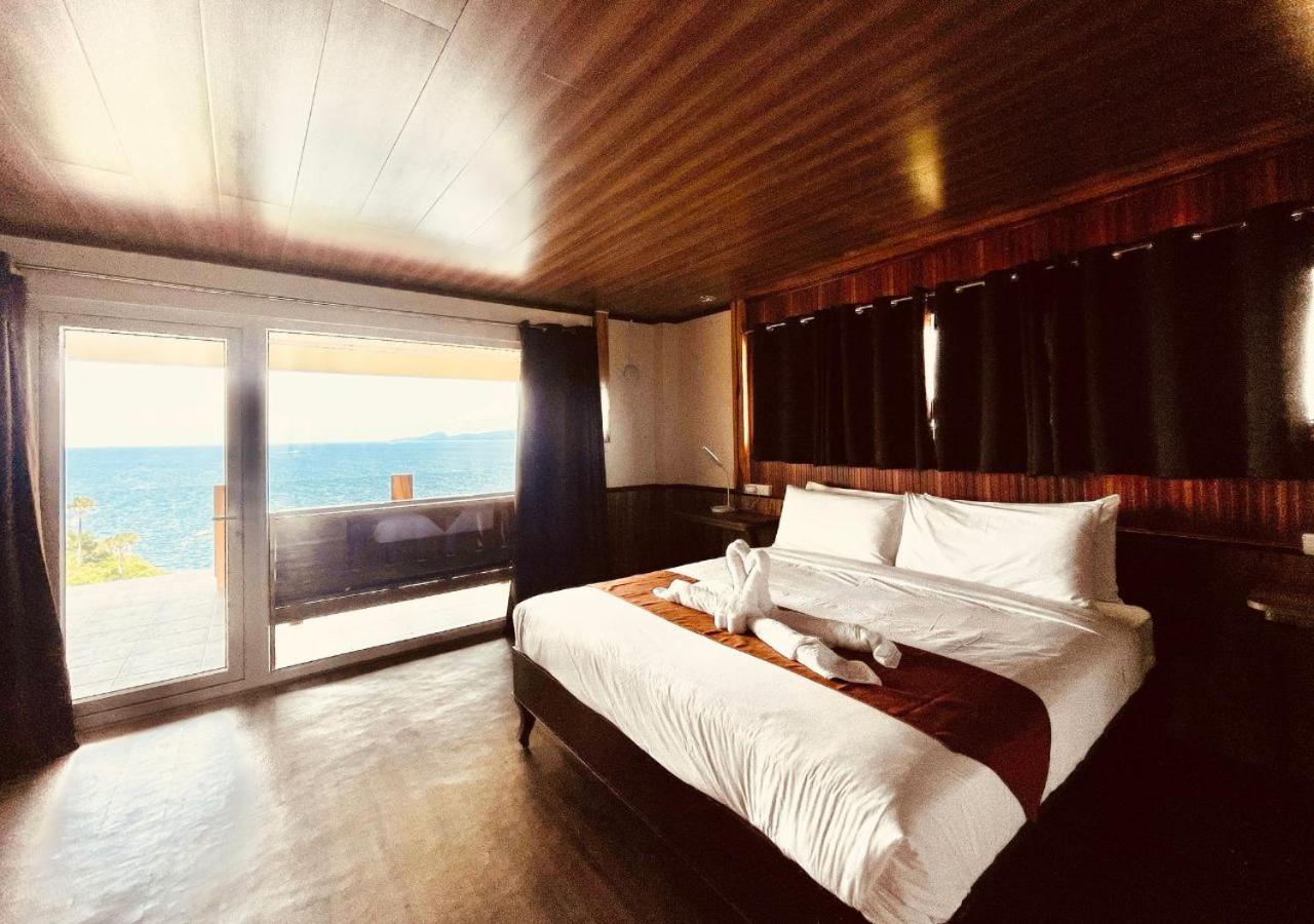 Suite with Sea View