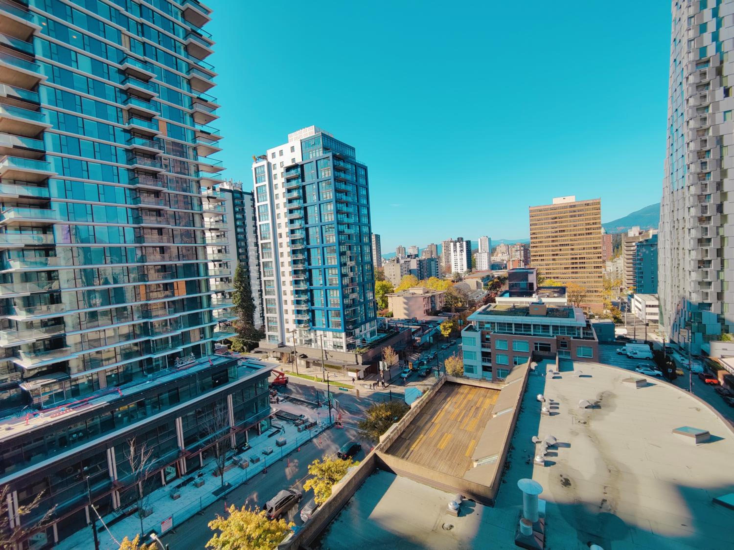 One Bedroom Apartment with Harbor View - Photo 5