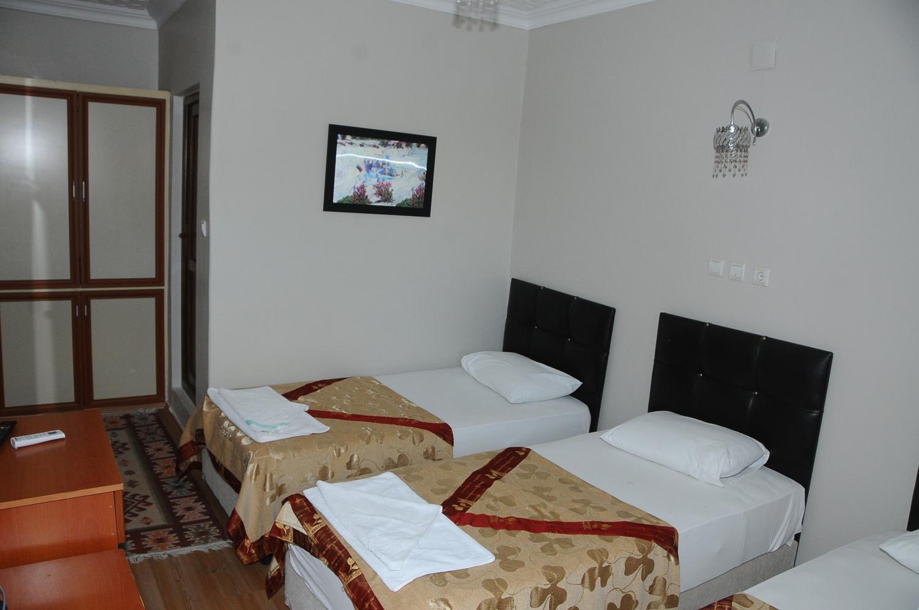 Standard Triple Room photo 1