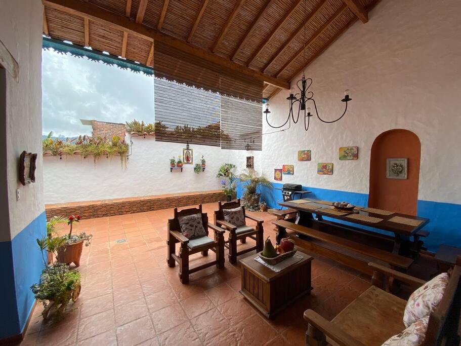 Four-Bedroom House photo 1
