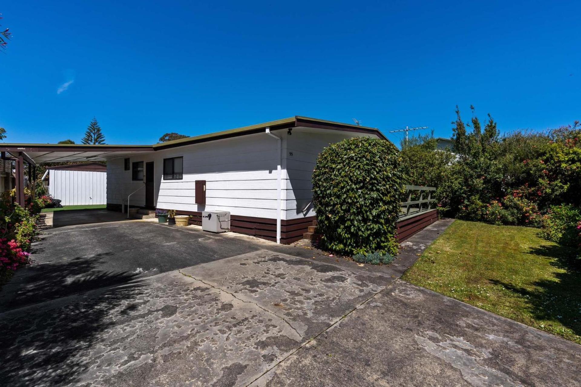Four-Bedroom House photo 2