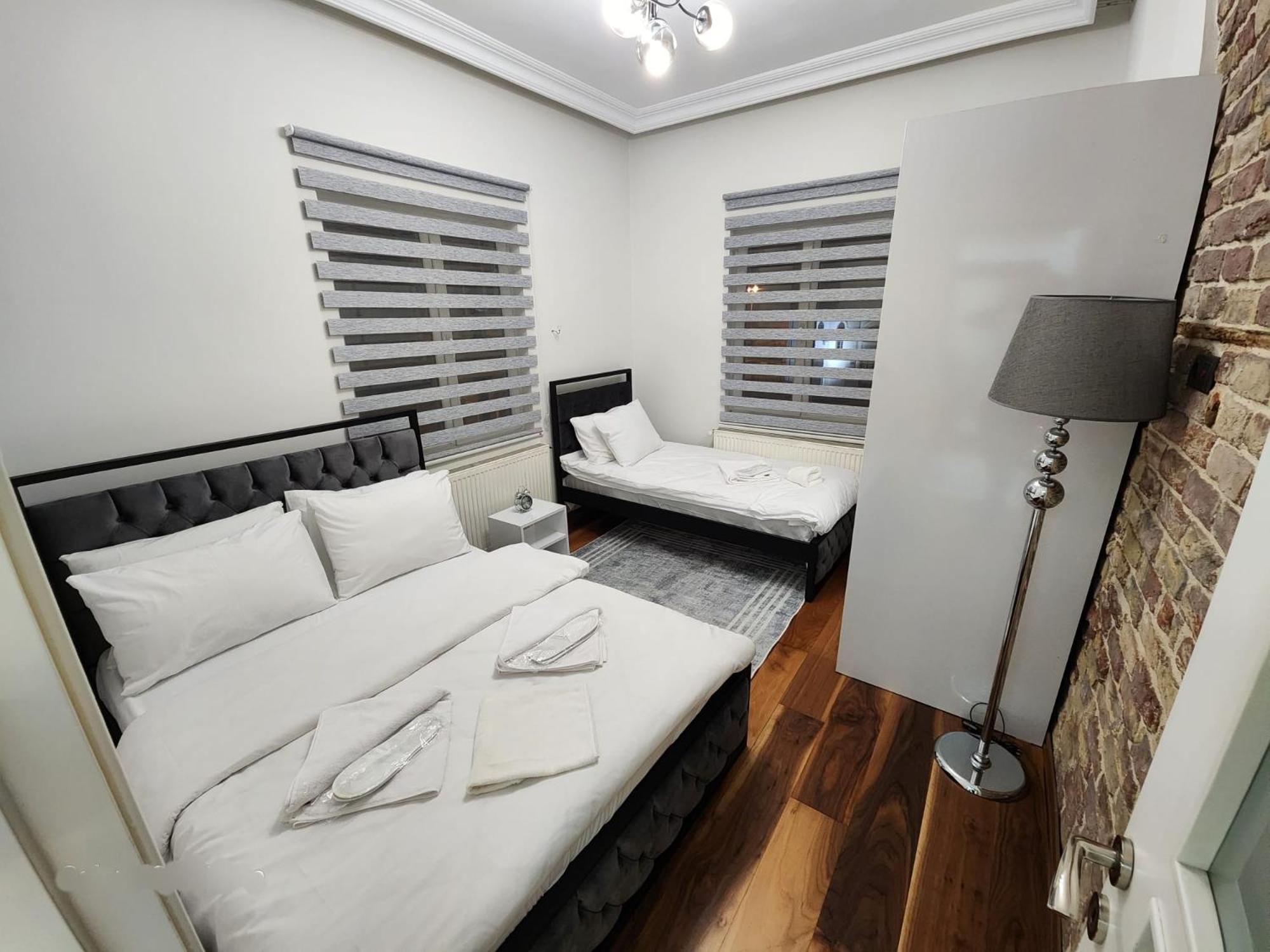 Deluxe Family Suite photo 1