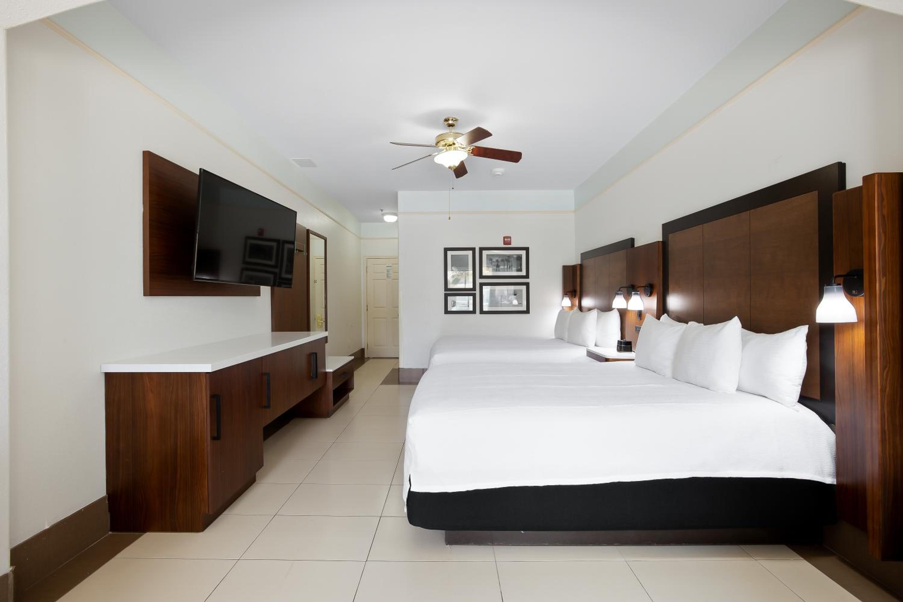 Double Room with Pool View