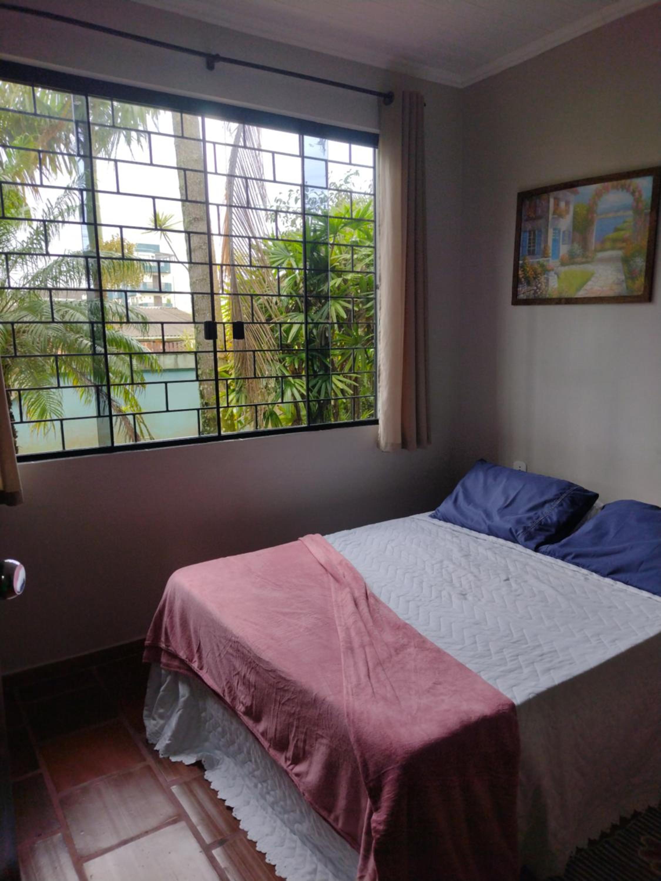 Economy Quadruple Room with Shared Bathroom photo 3