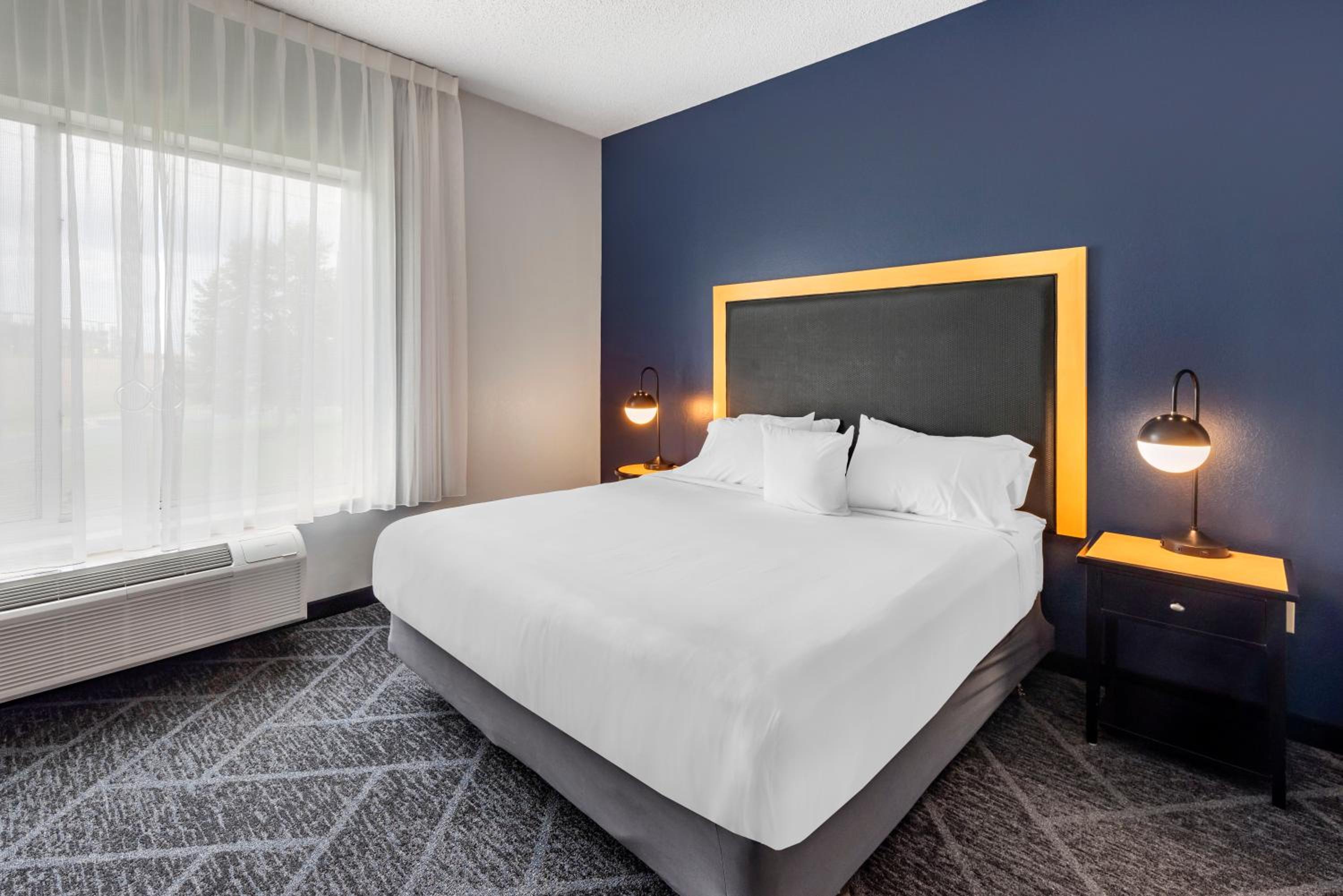 Efficiency Suite with Two King Beds - Accessible/Non-Smoking - Photo 2