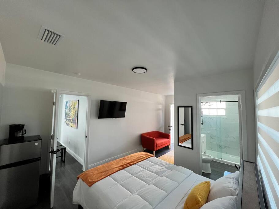 Three-Bedroom Apartment photo 1