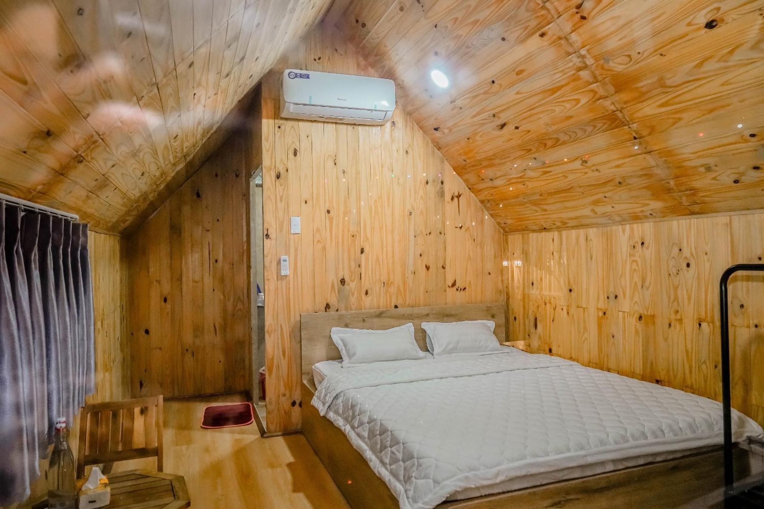 Double Room - Photo 6