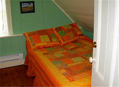 Double Room with Shared Bathroom photo 3