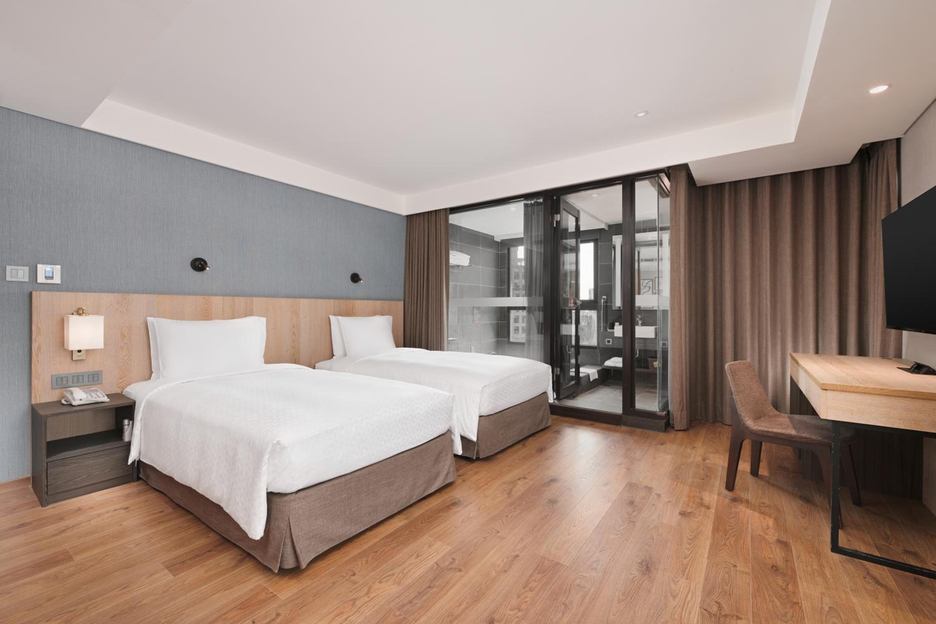 Classic Twin Room