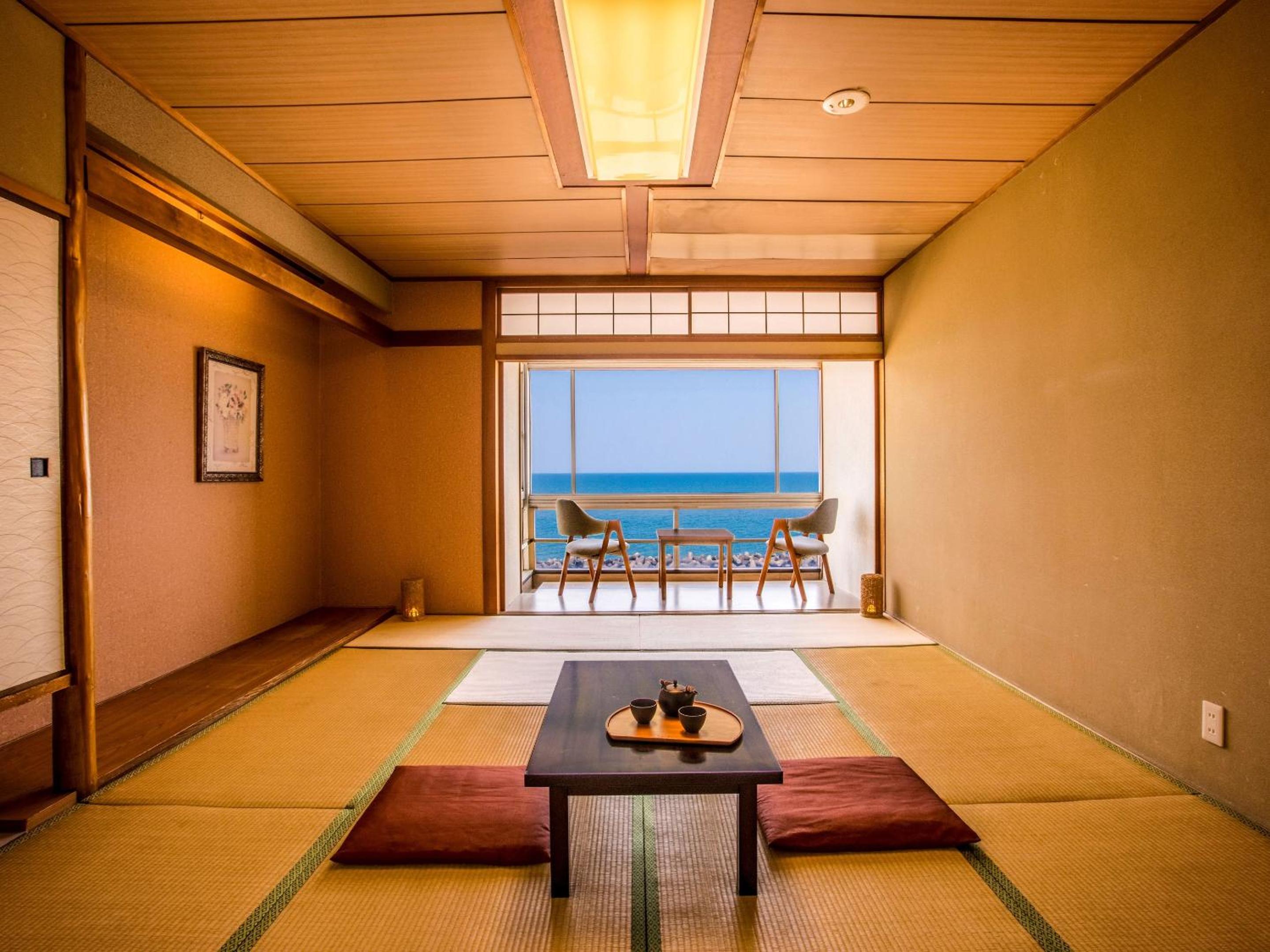Standard Japanese-Style-Room - Shared Bathroom - Non-Smoking photo 1