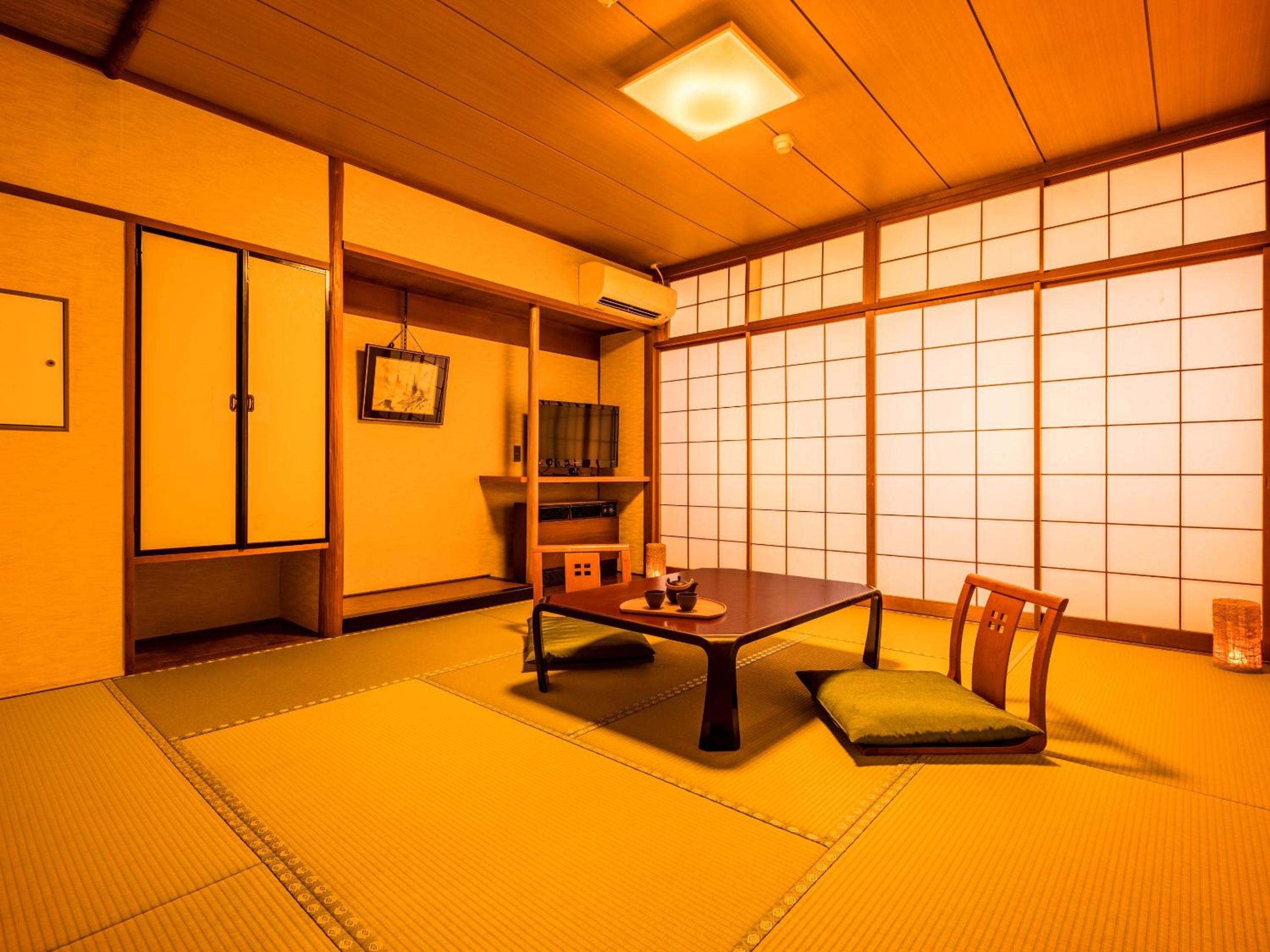 Standard Japanese-Style-Room (No View) - Indoor Bath - Non-Smoking photo 1