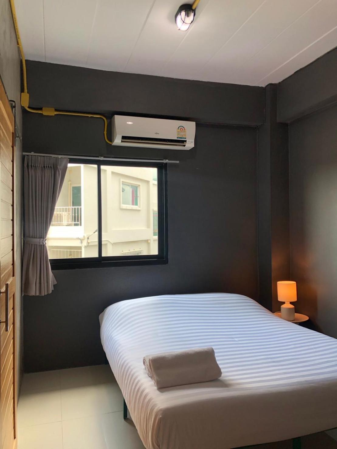 Double Room with Private Bathroom - Photo 18