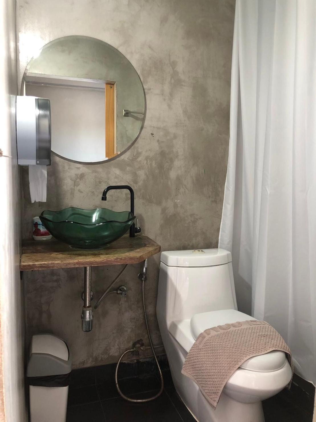 Double Room with Private Bathroom - Photo 4