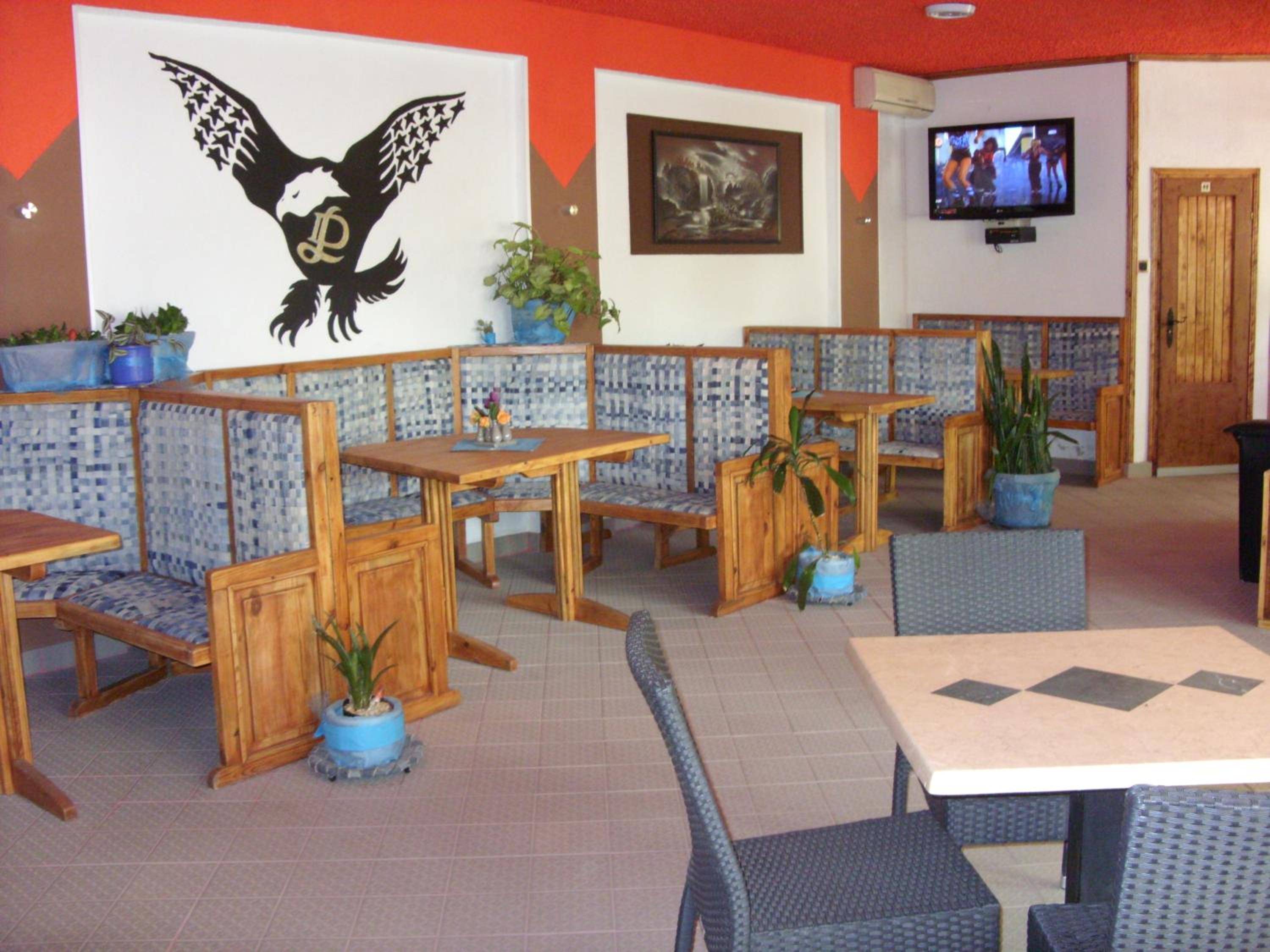 One-Bedroom House photo 2