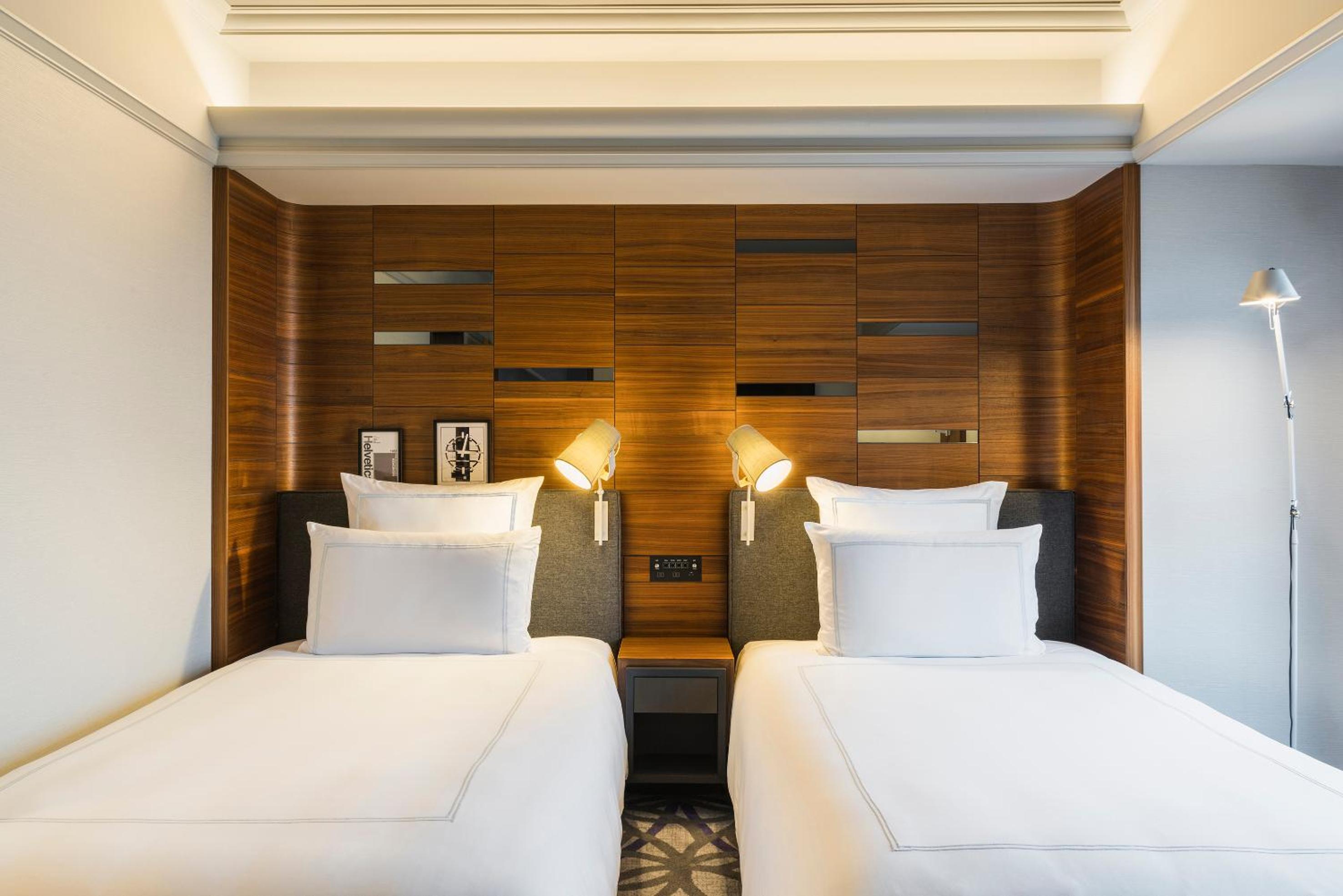 Deluxe Suite Twin photo 2