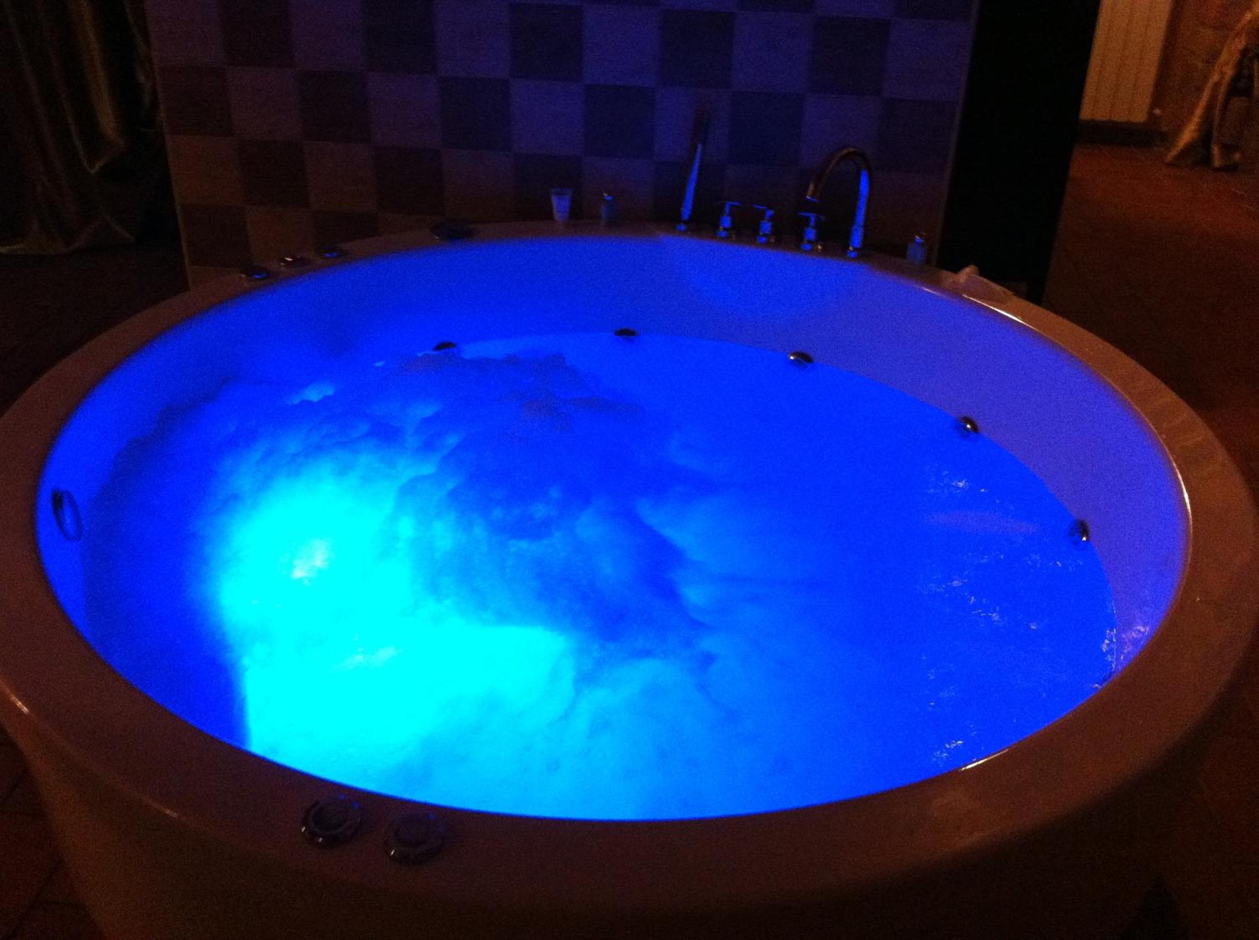 Imperial Suite - Photo 16