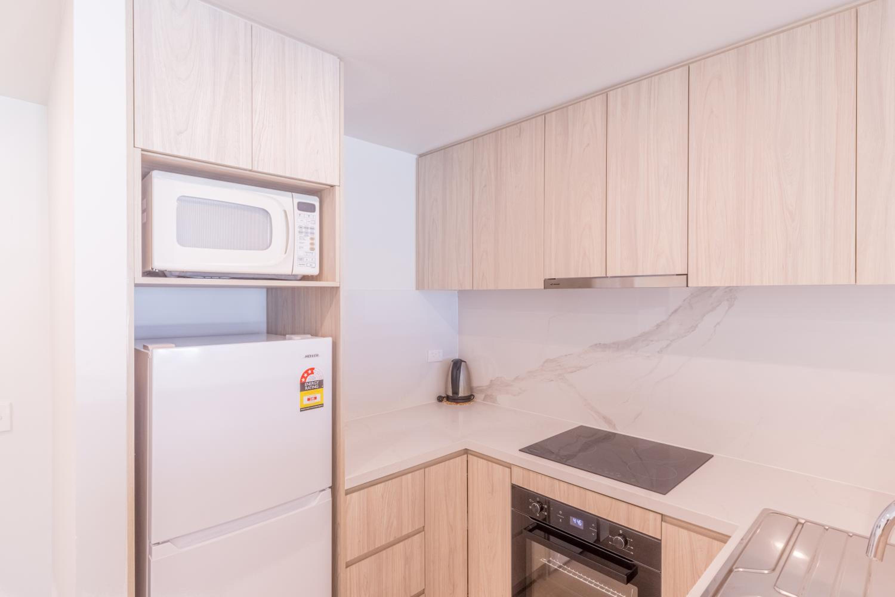 One-Bedroom Apartment - Photo 16