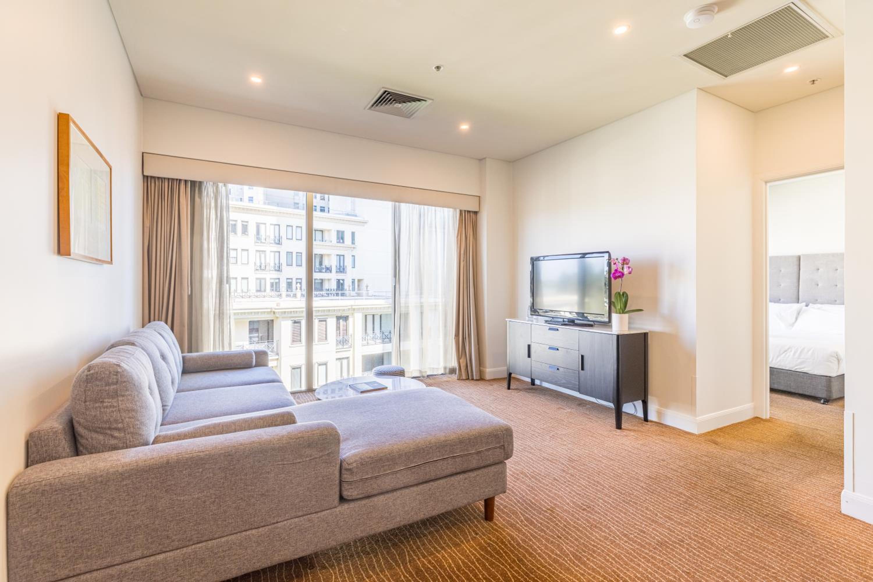 One-Bedroom Apartment - Photo 11