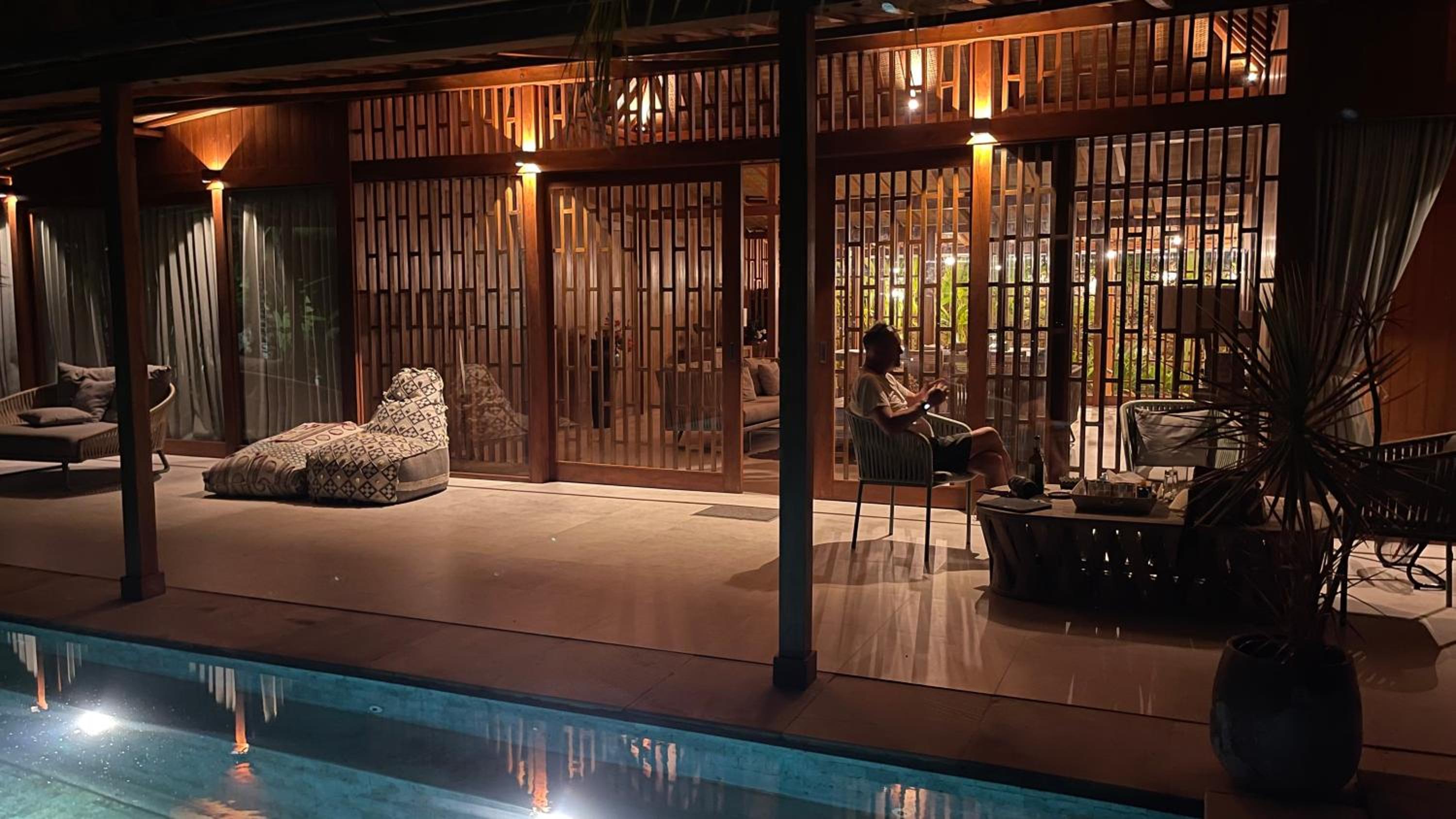 Villa with Private Pool - Photo 11