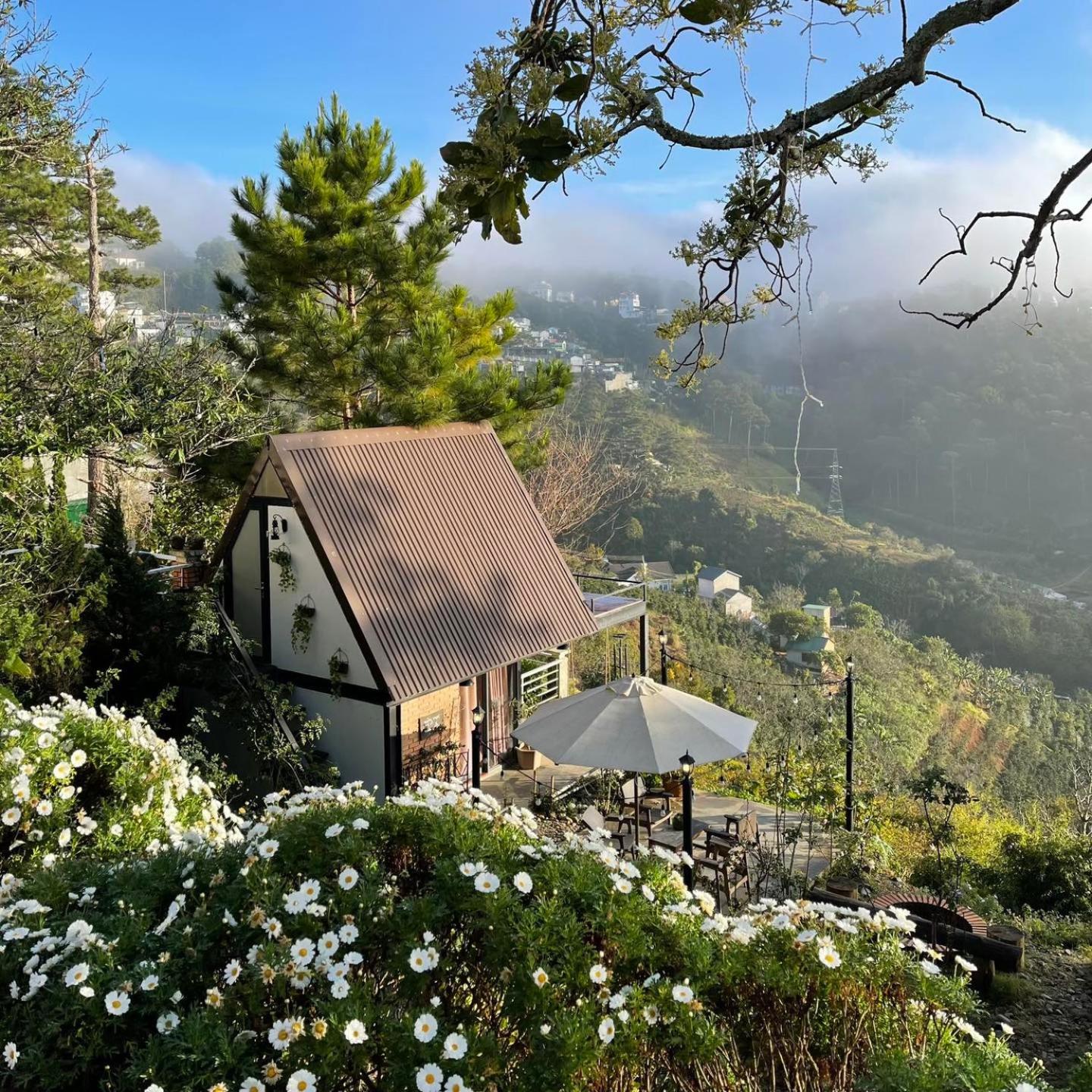 Suite with Mountain View - Photo 28