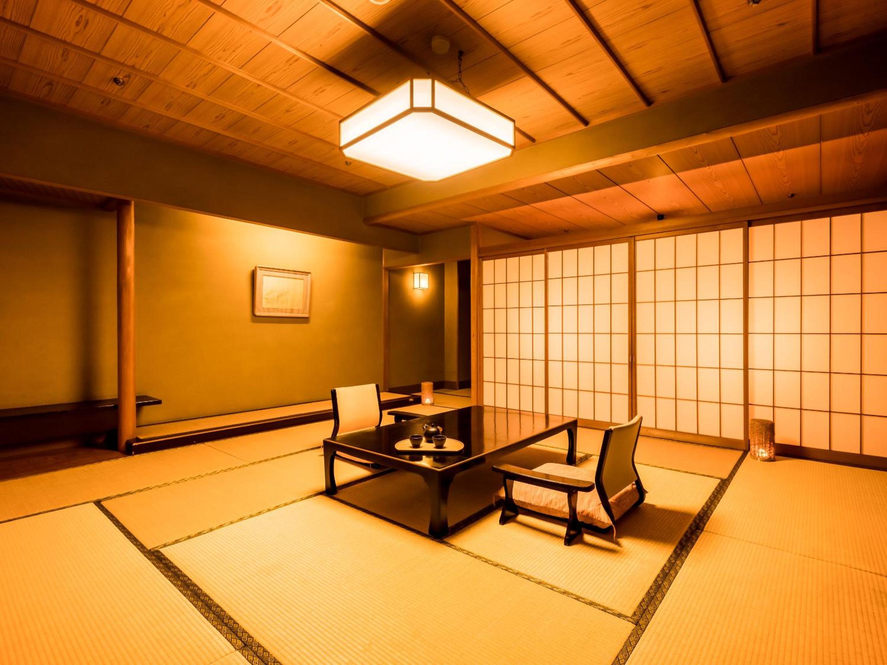 Standard Japanese-Style Room With Bathroom With City View