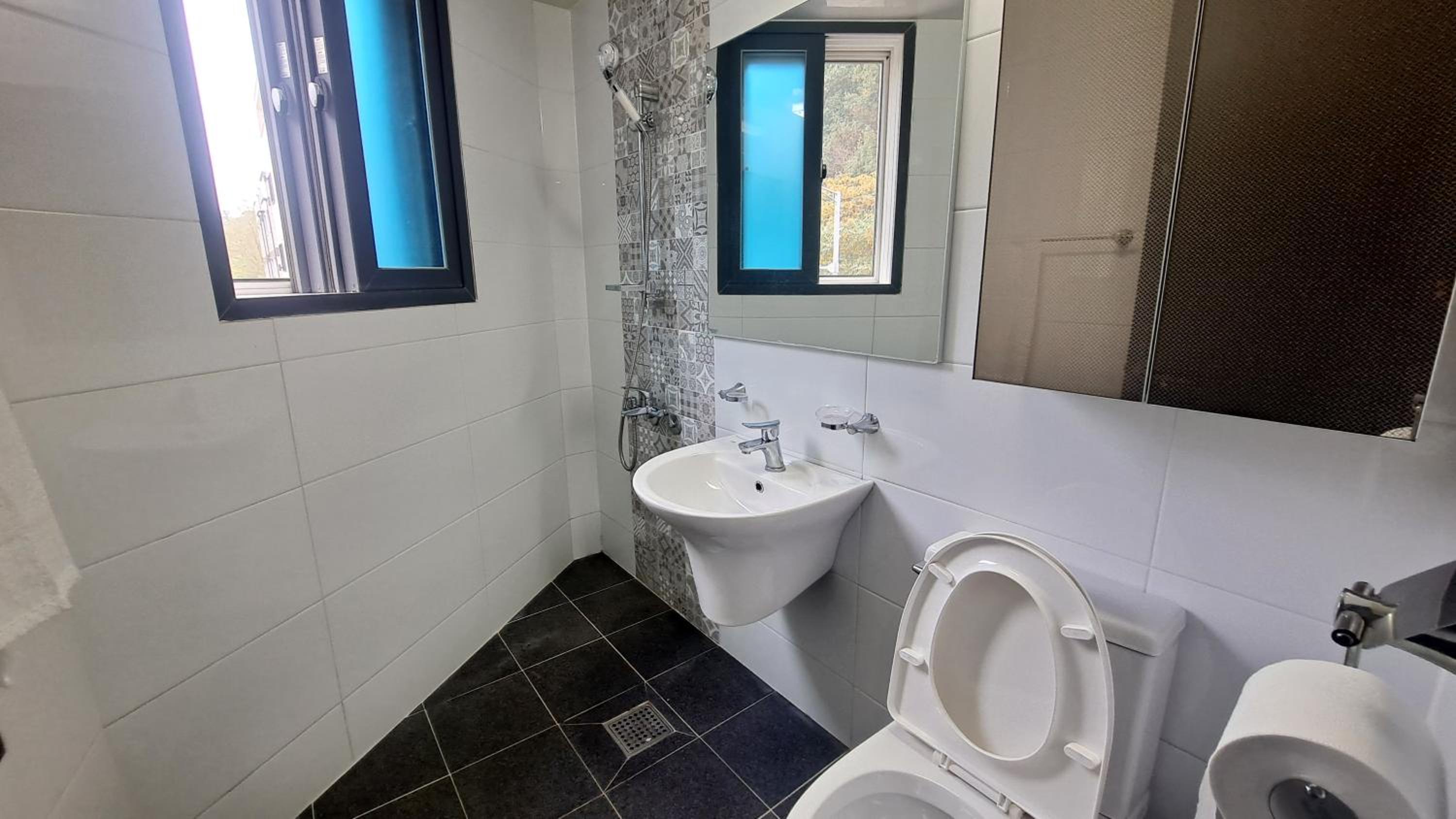 Double Room - Photo 26