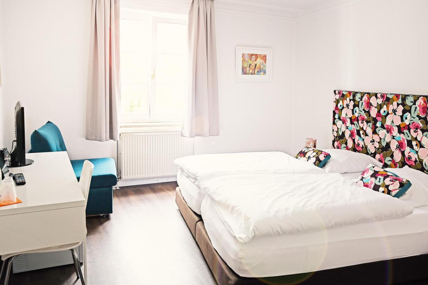 Double Room - Photo 3